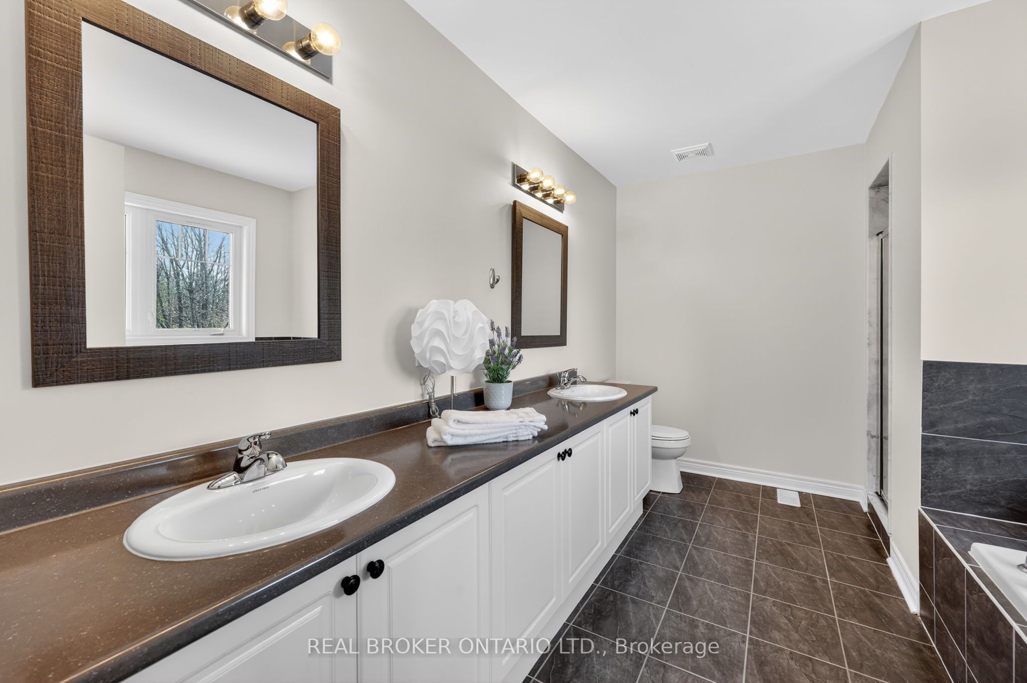 12 Masters Crescent Property Photo 15