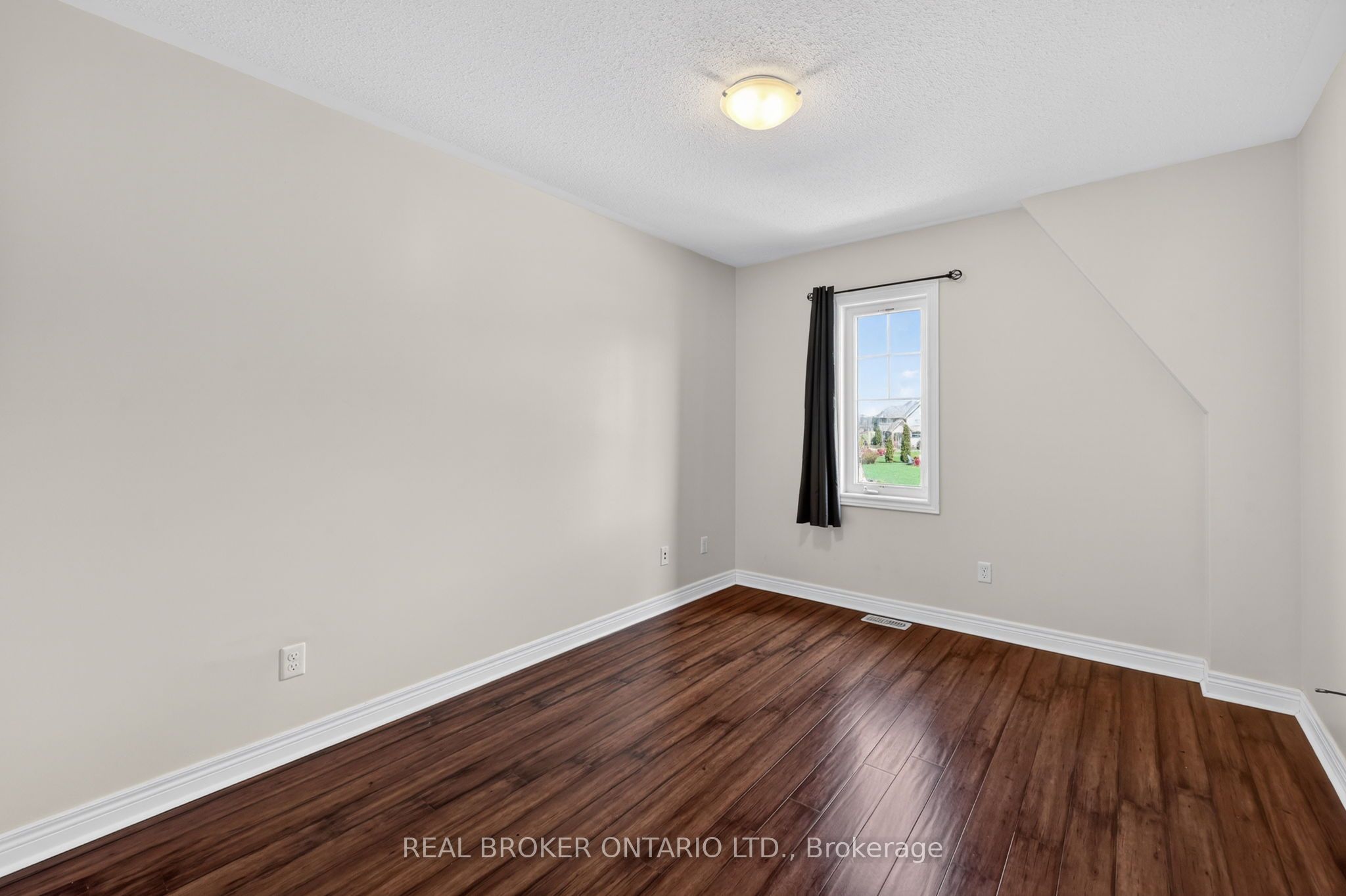 12 Masters Crescent Property Photo 18