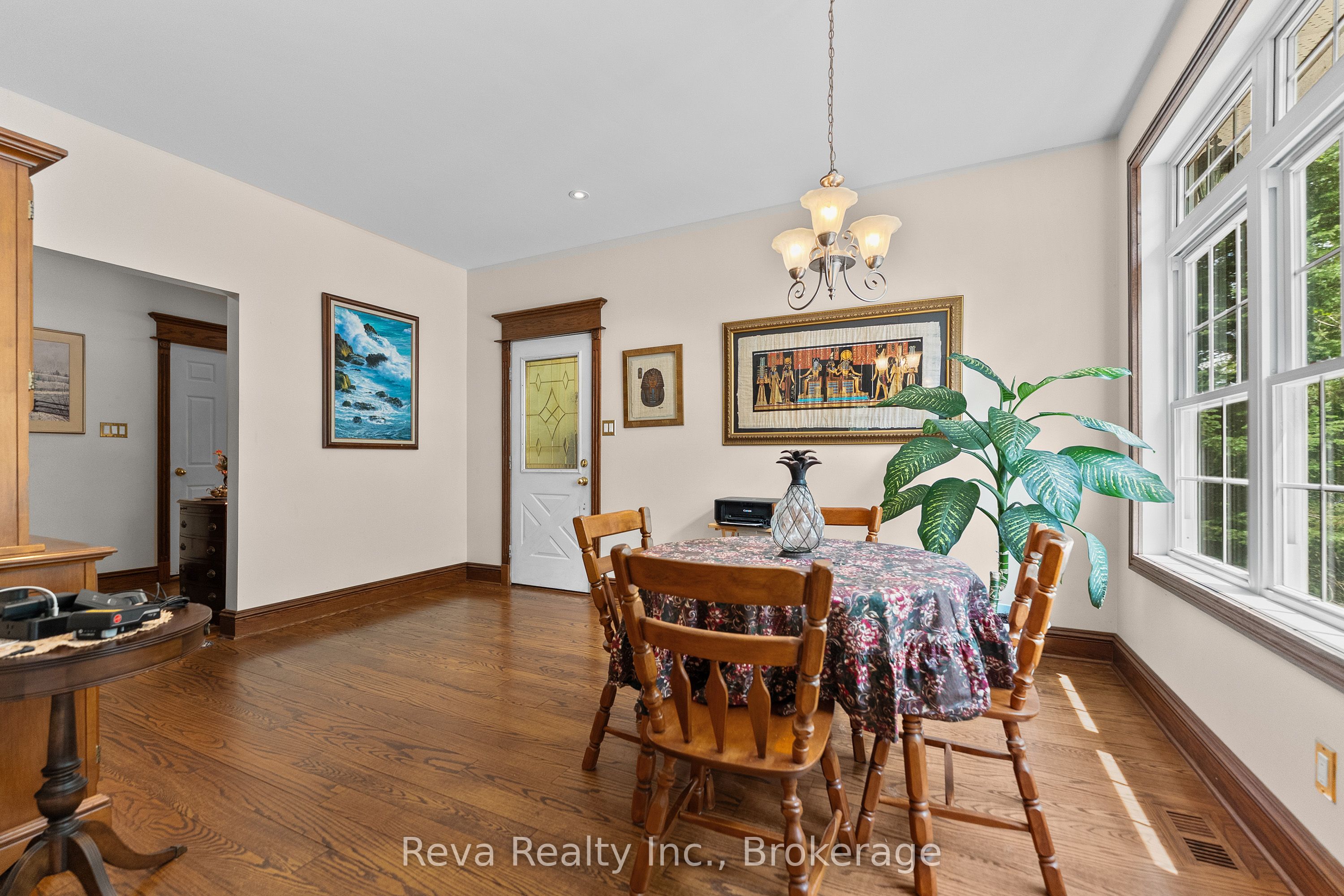 464 Mooney Road A & B Property Photo 6