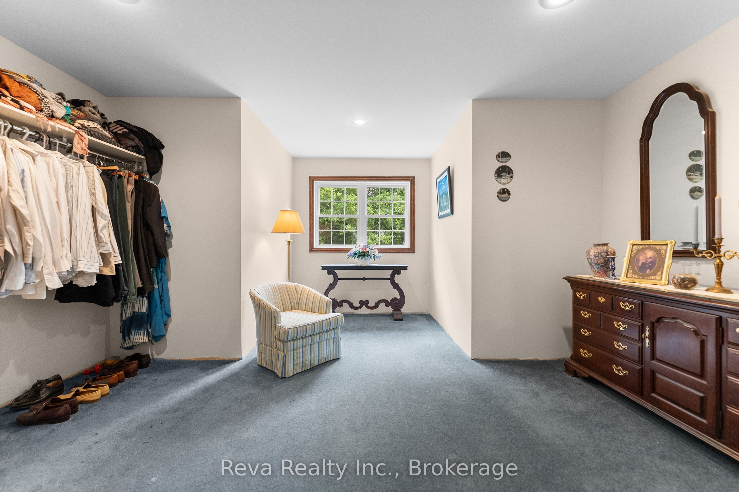 464 Mooney Road A & B Property Photo 17