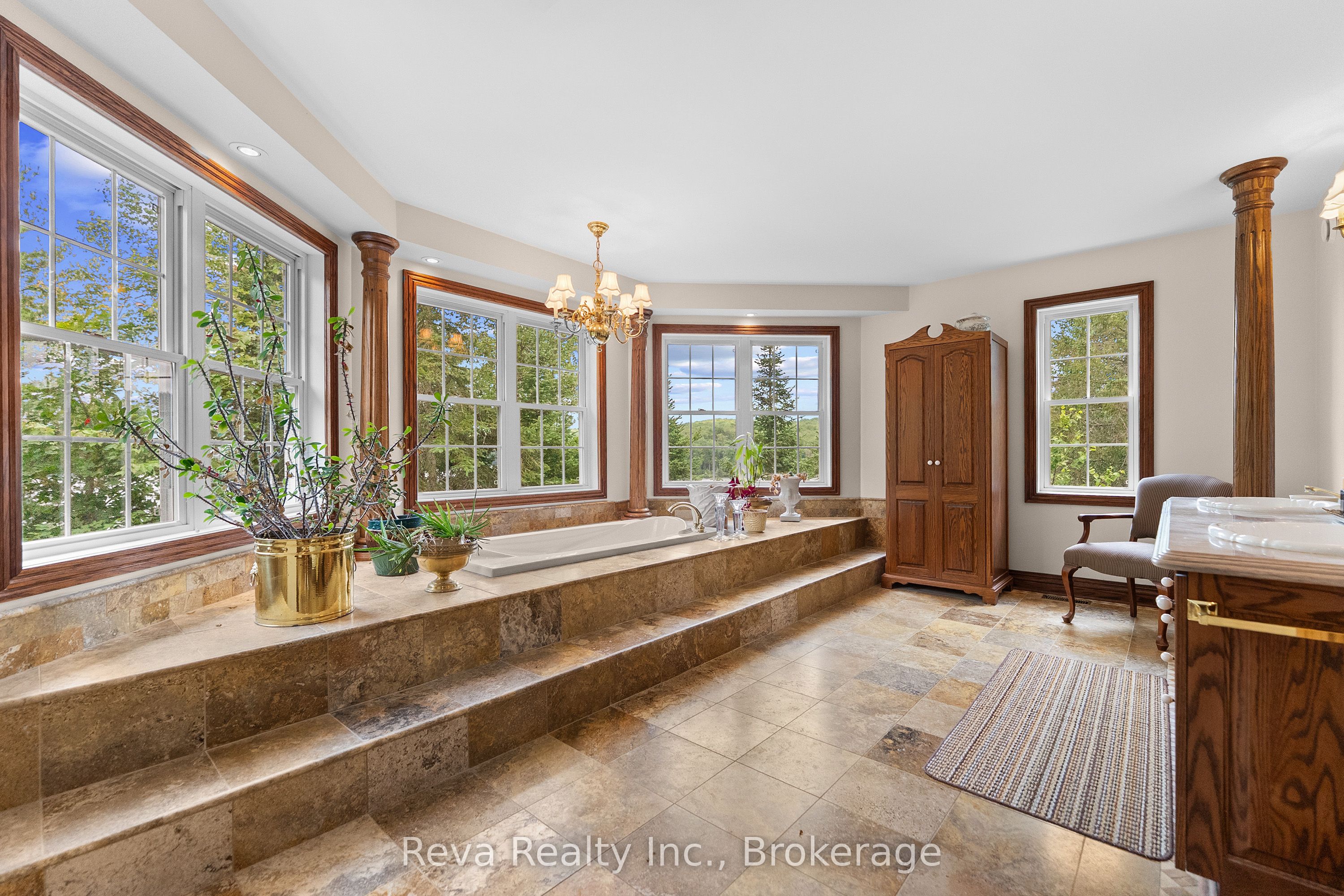 464 Mooney Road A & B Property Photo 18