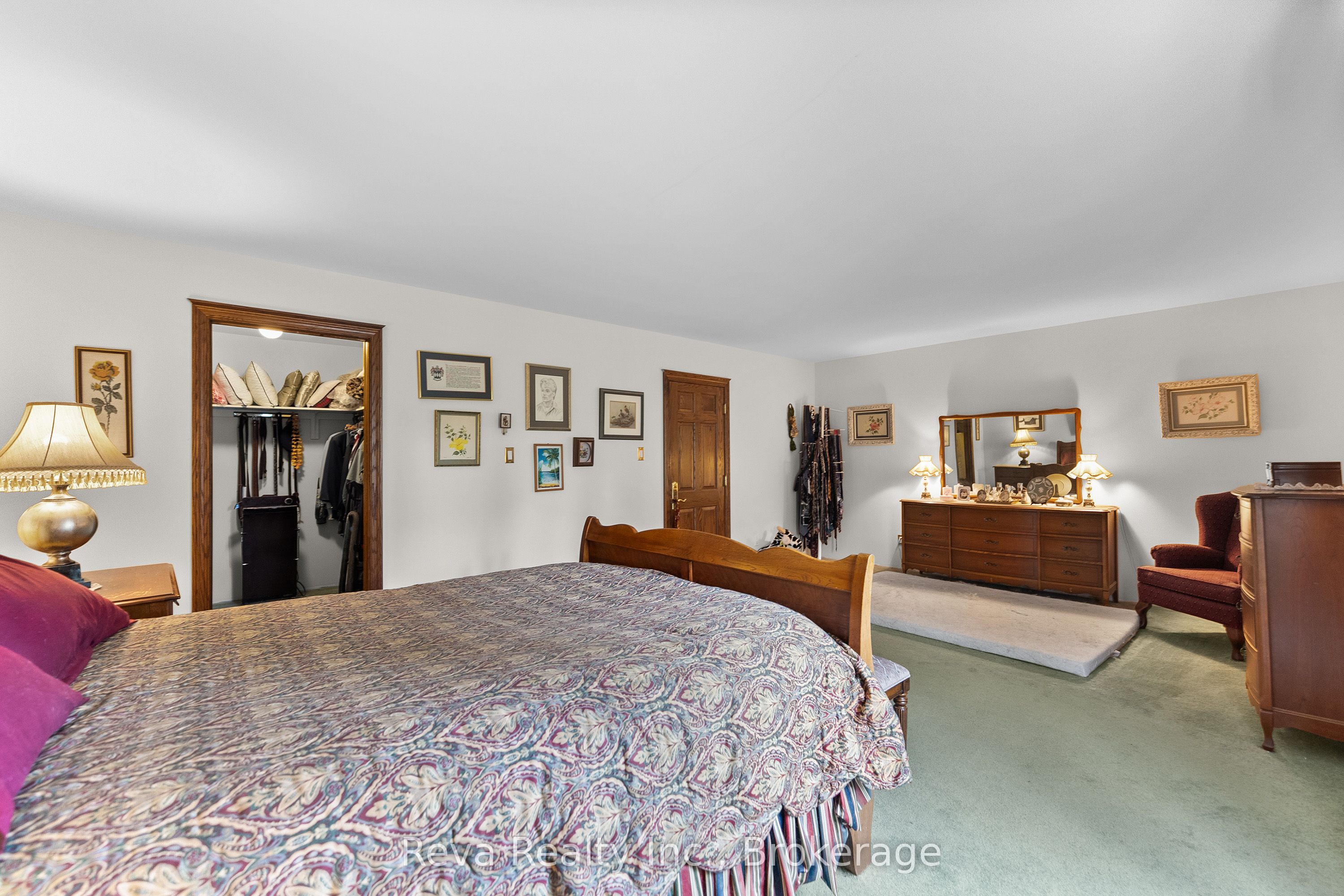 464 Mooney Road A & B Property Photo 22