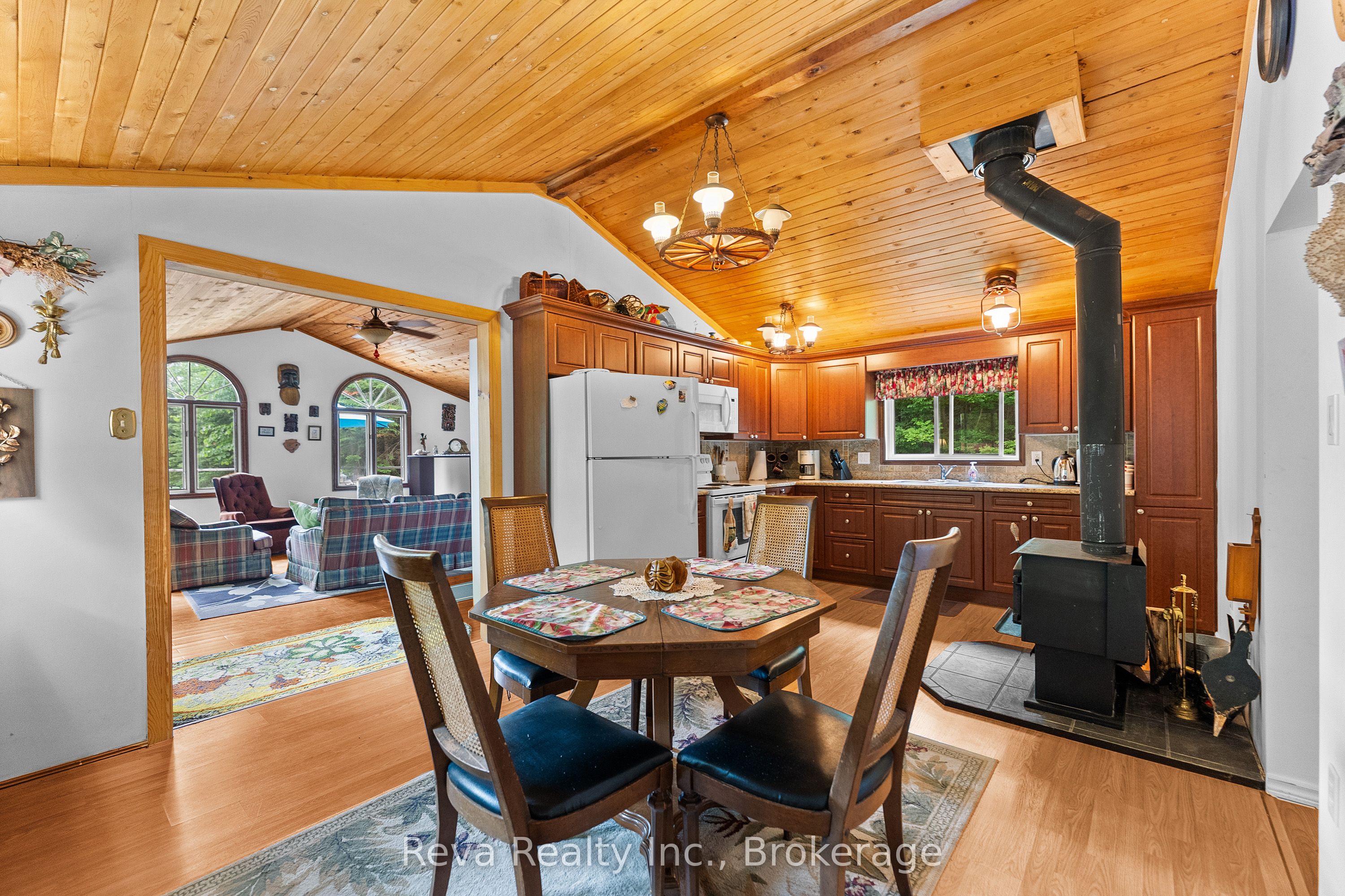 464 Mooney Road A & B Property Photo 33