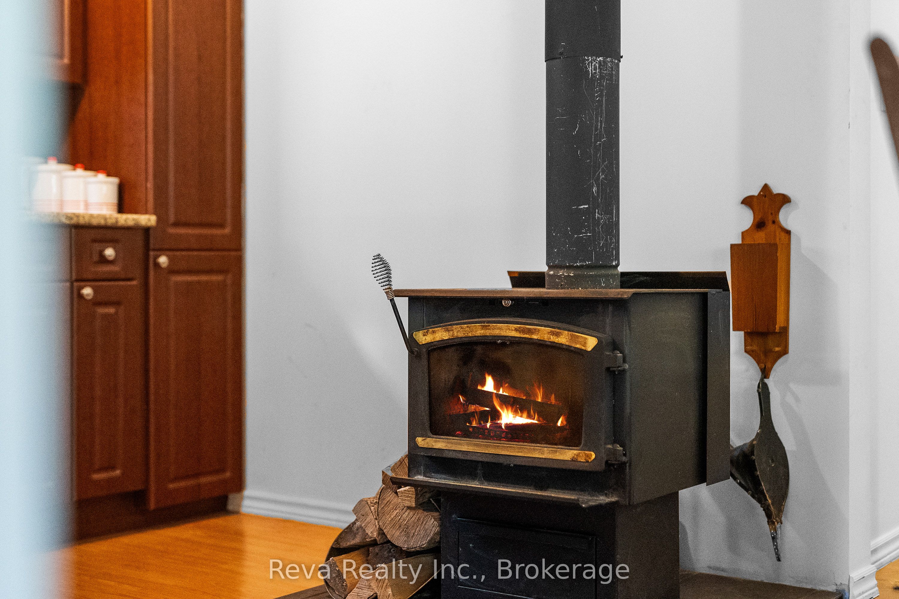 464 Mooney Road A & B Property Photo 34