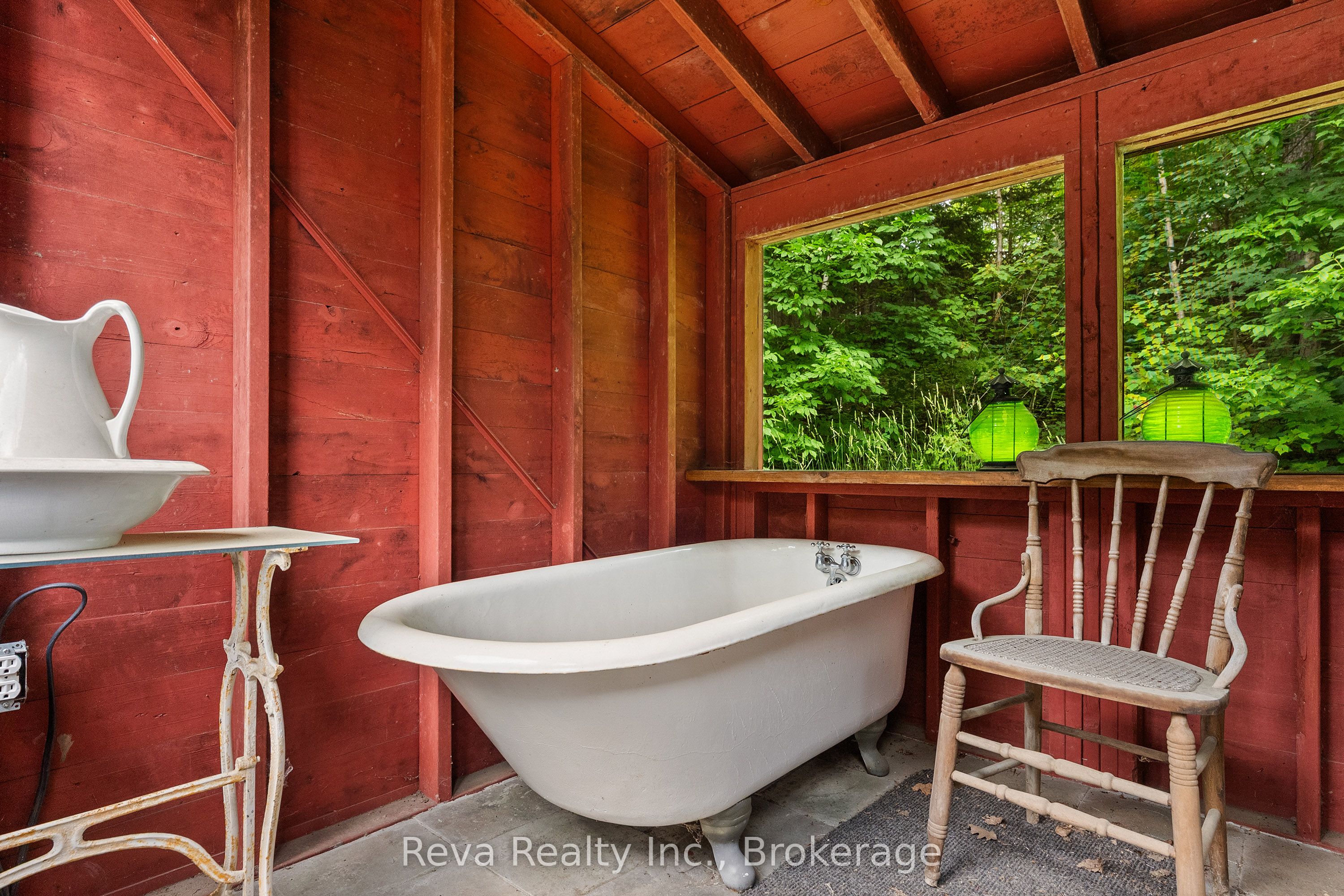 464 Mooney Road A & B Property Photo 41