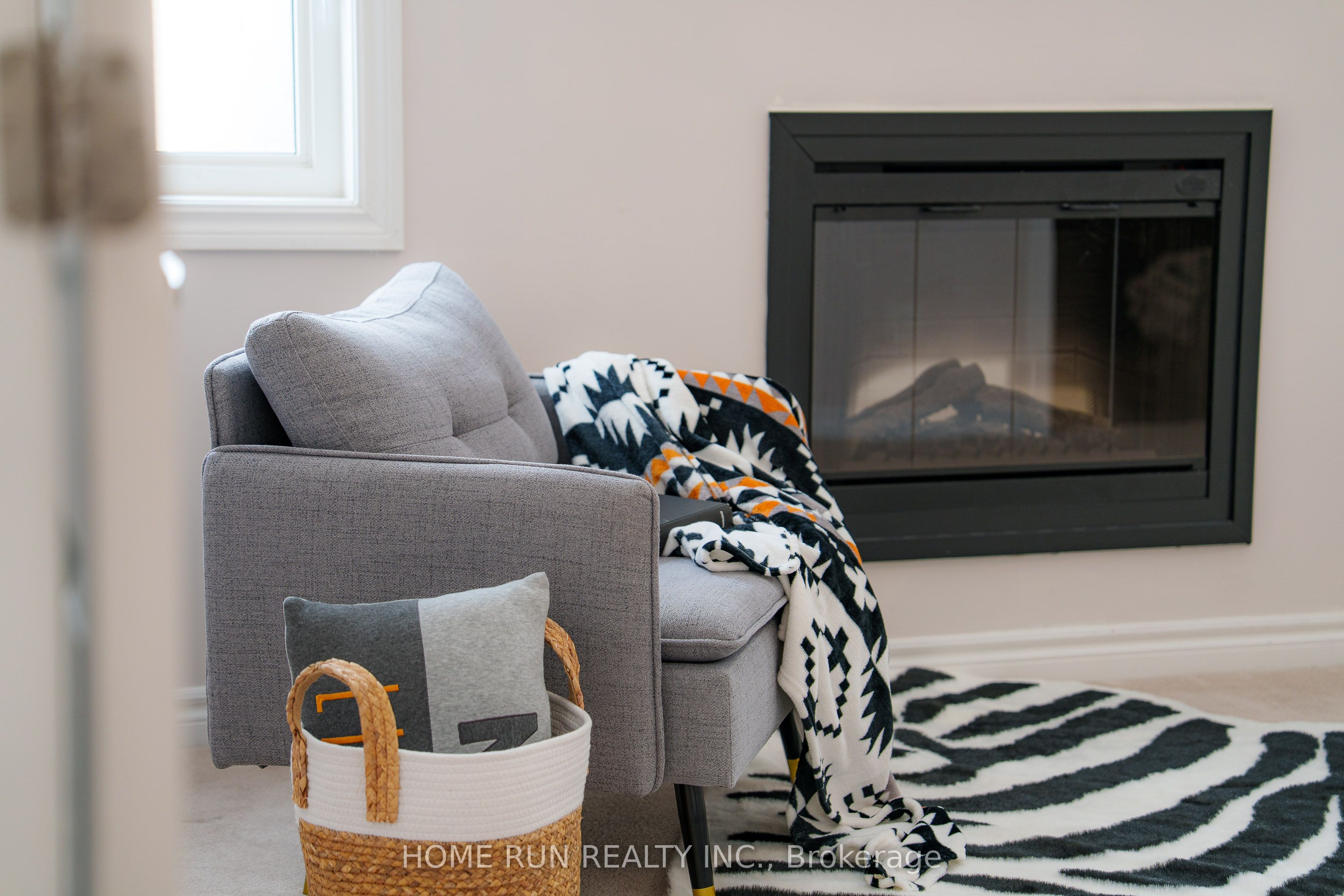 531 Bretby Crescent Property Photo 8