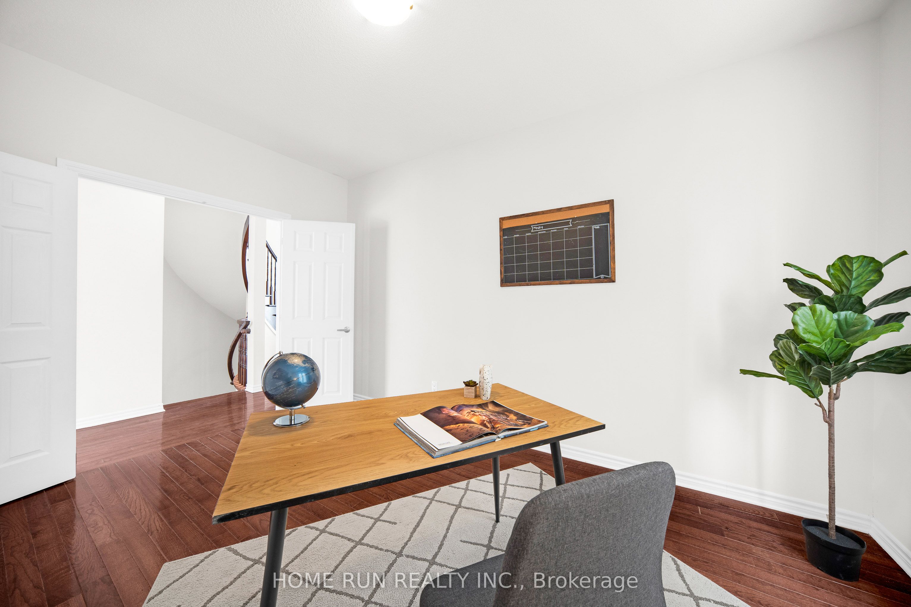 531 Bretby Crescent Property Photo 18