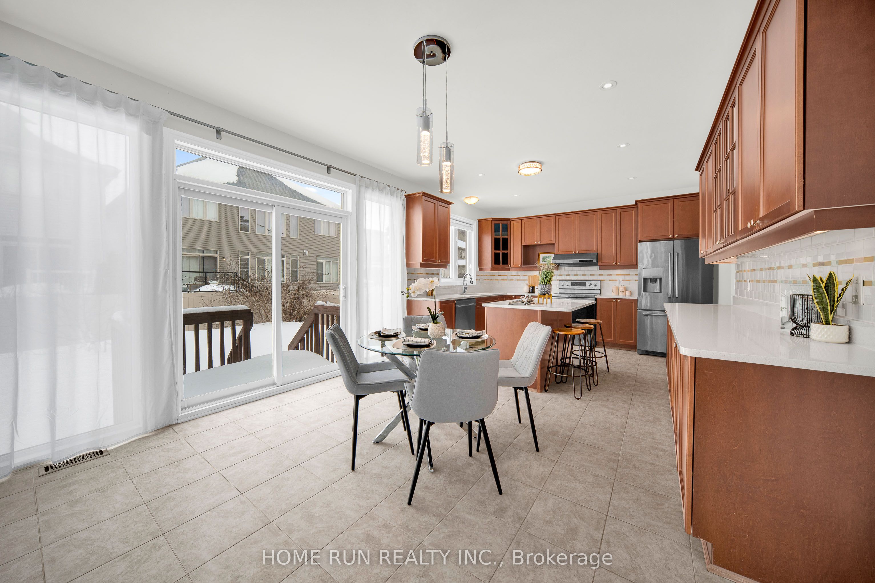 531 Bretby Crescent Property Photo 27