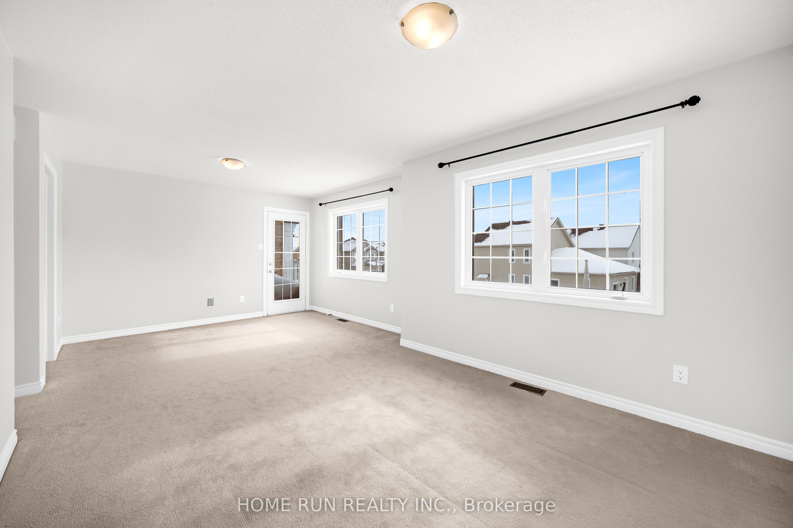531 Bretby Crescent Property Photo 38