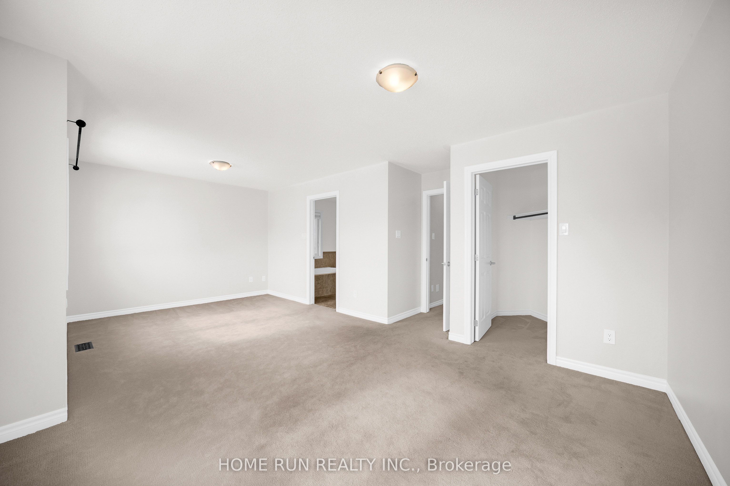 531 Bretby Crescent Property Photo 39
