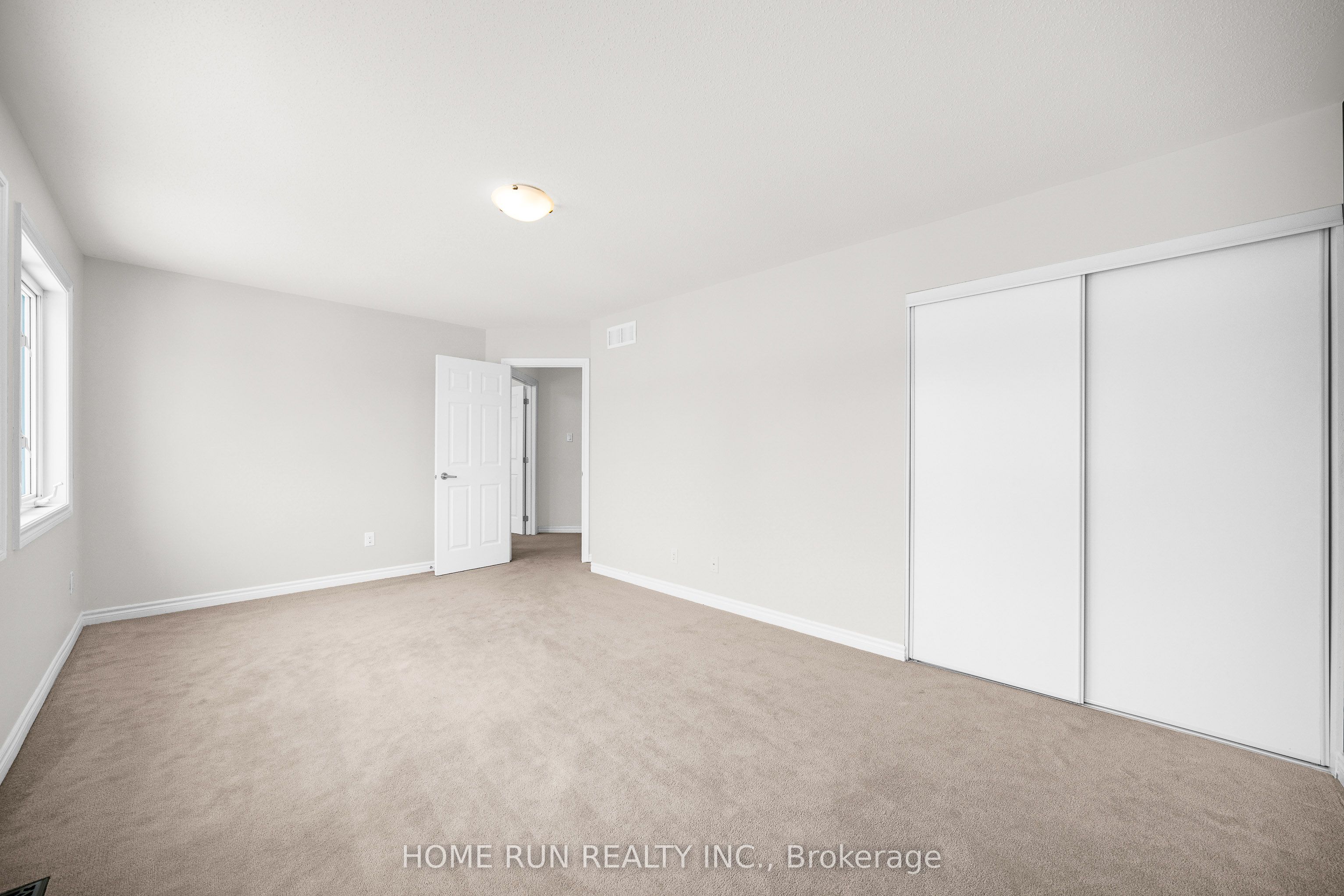 531 Bretby Crescent Property Photo 43