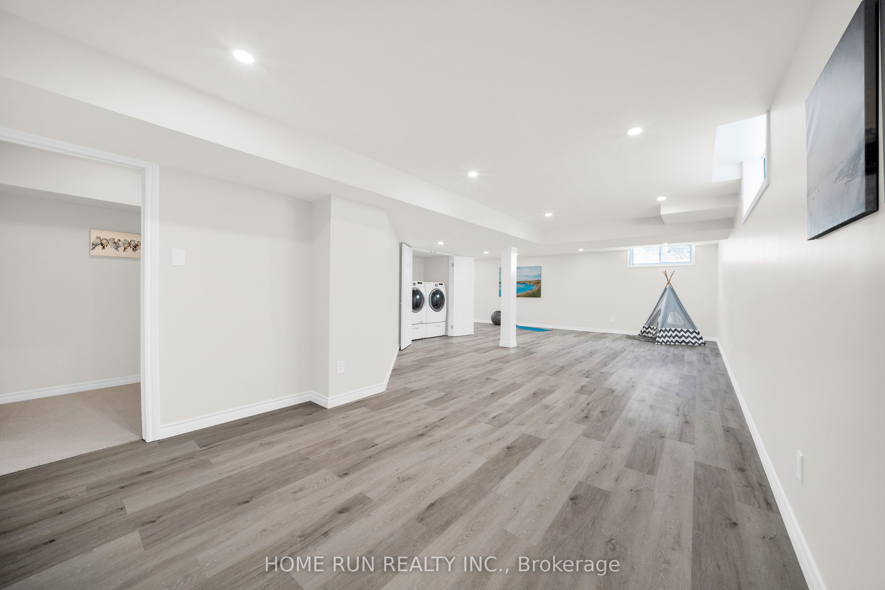531 Bretby Crescent Property Photo 47