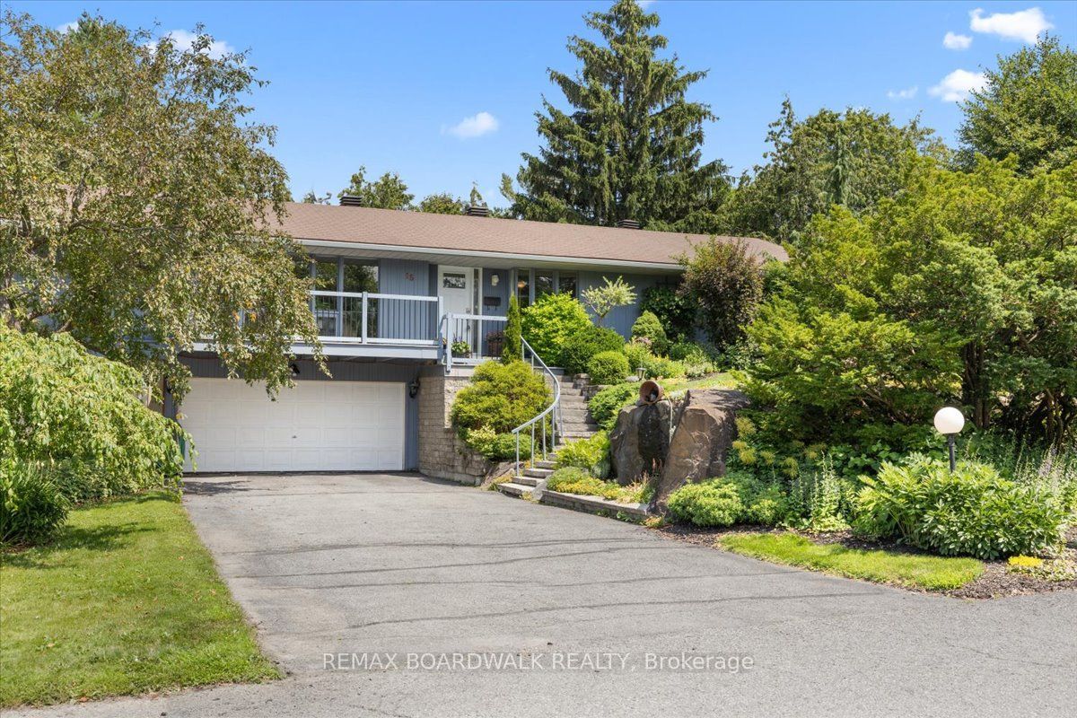 15 Selwyn Crescent Property Photo 1