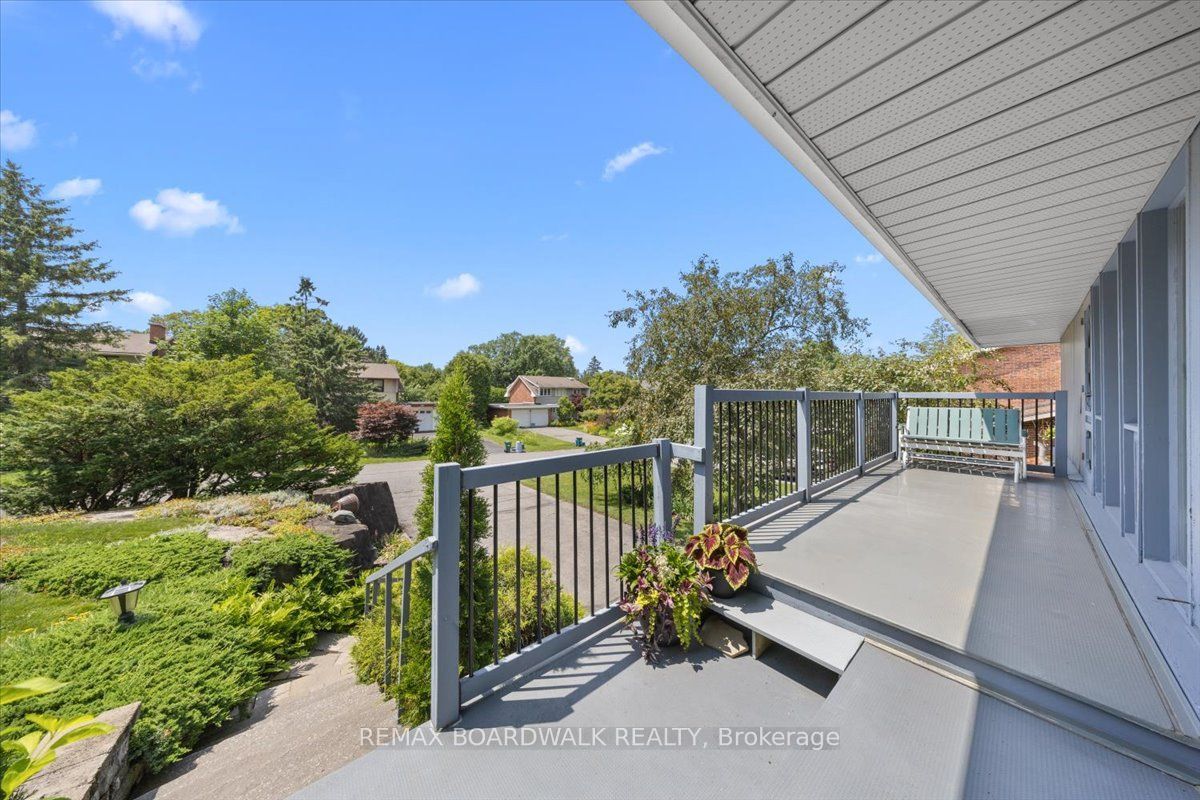 15 Selwyn Crescent Property Photo 4