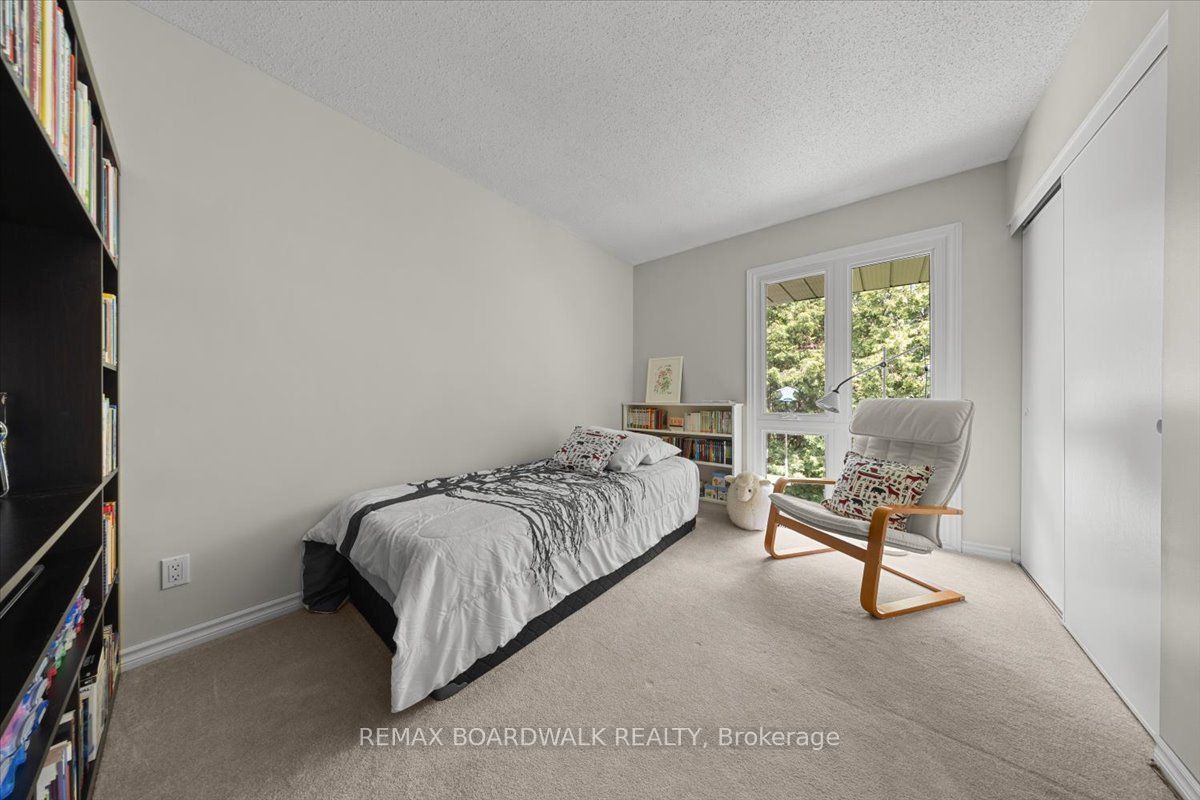 15 Selwyn Crescent Property Photo 34