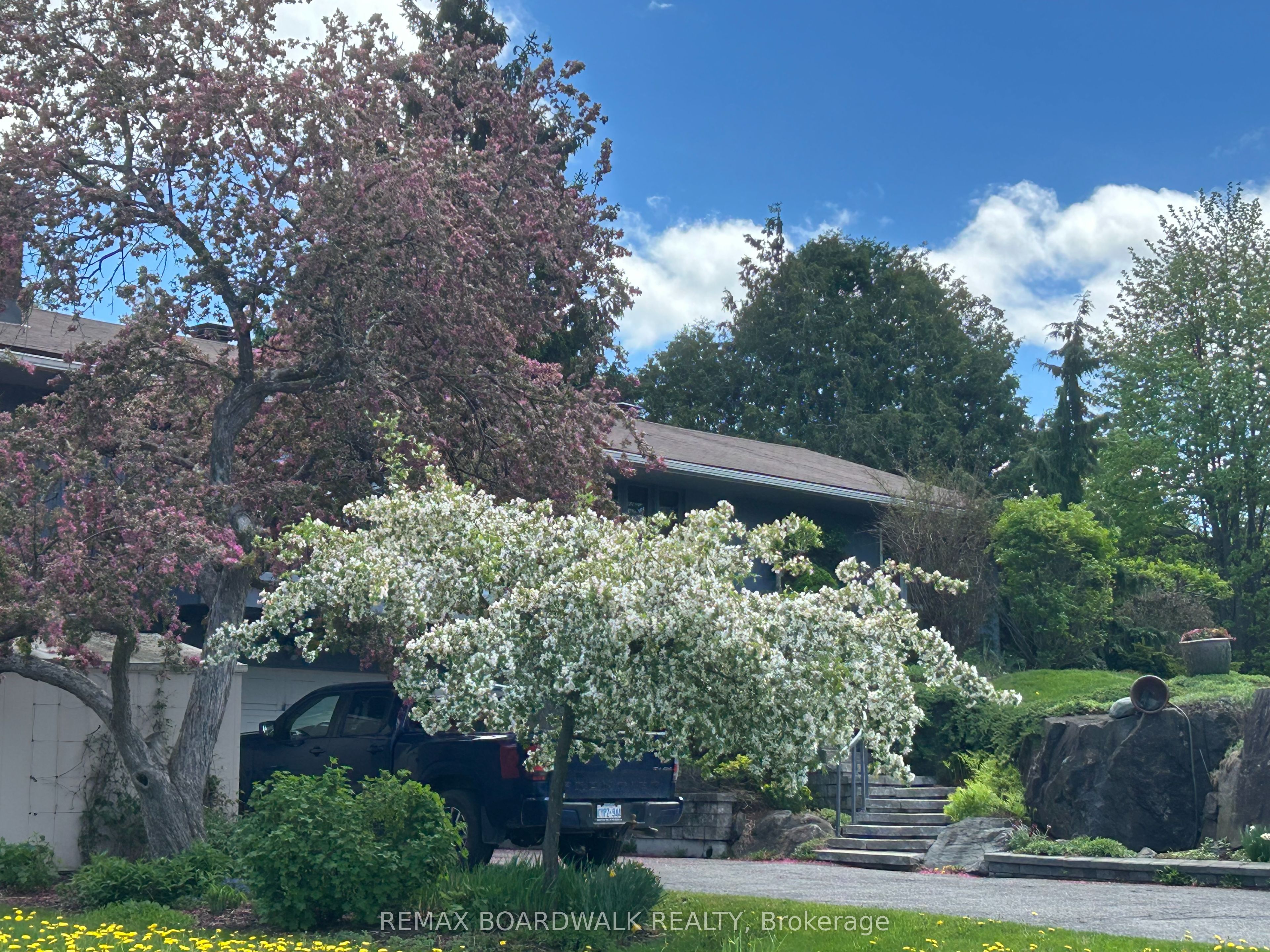 15 Selwyn Crescent Property Photo 50