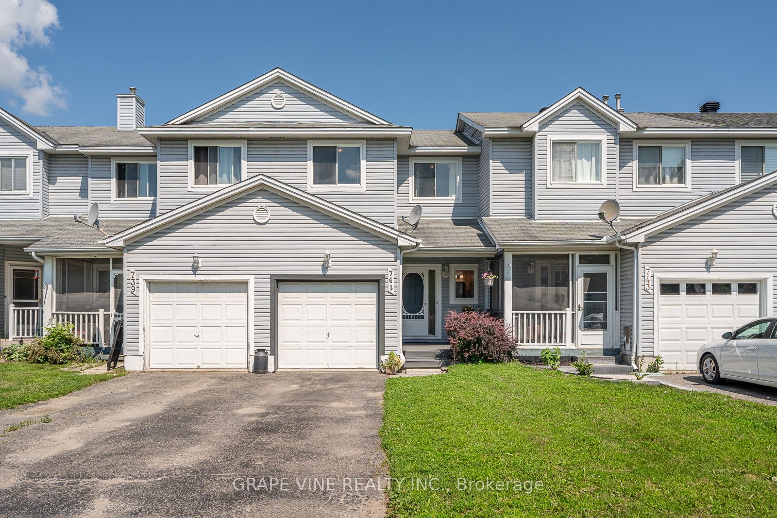 741 Maley Street Property Photo 1