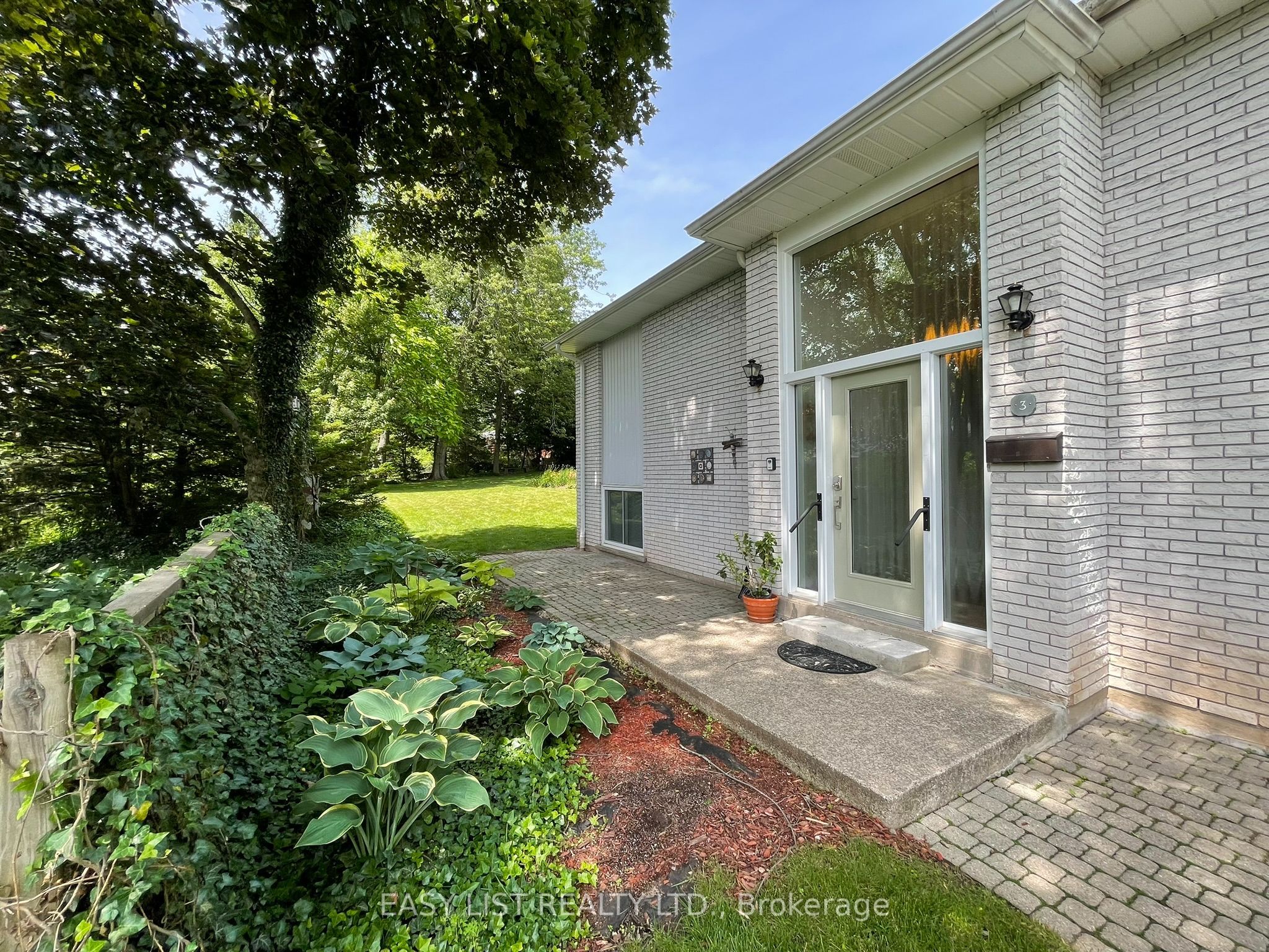 3 Baker Place Property Photo 2