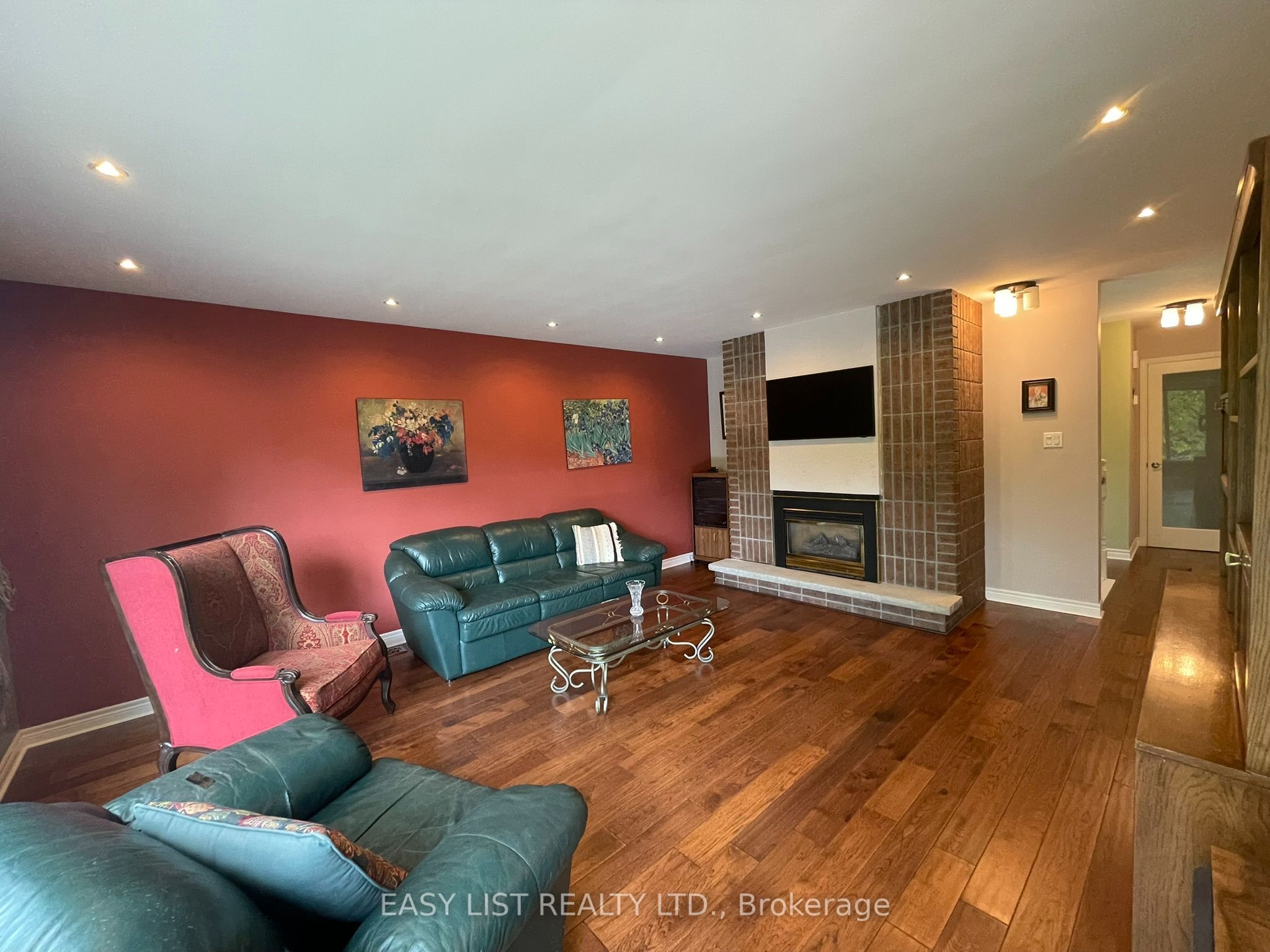 3 Baker Place Property Photo 5