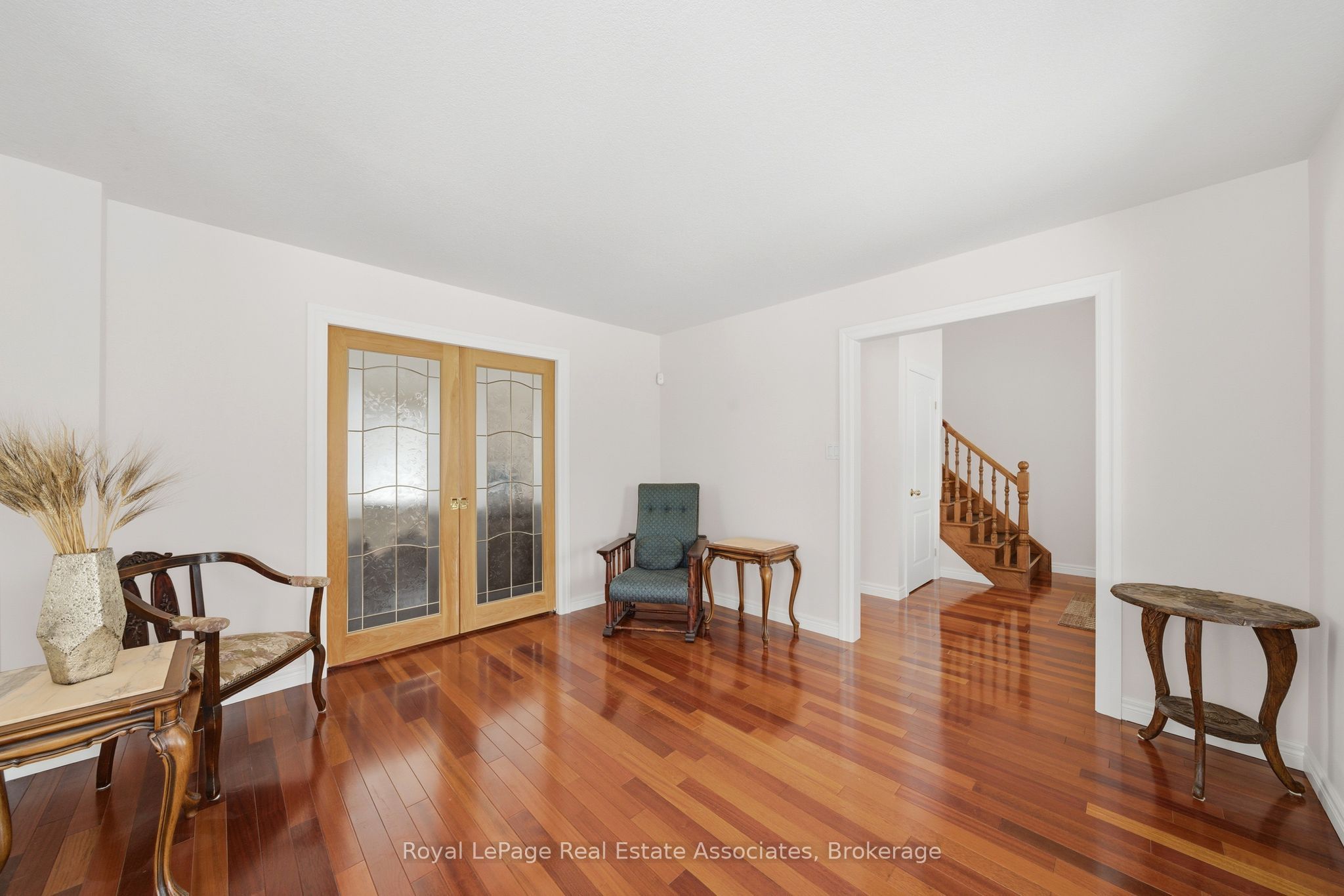 86 Ridge Road E Property Photo 7