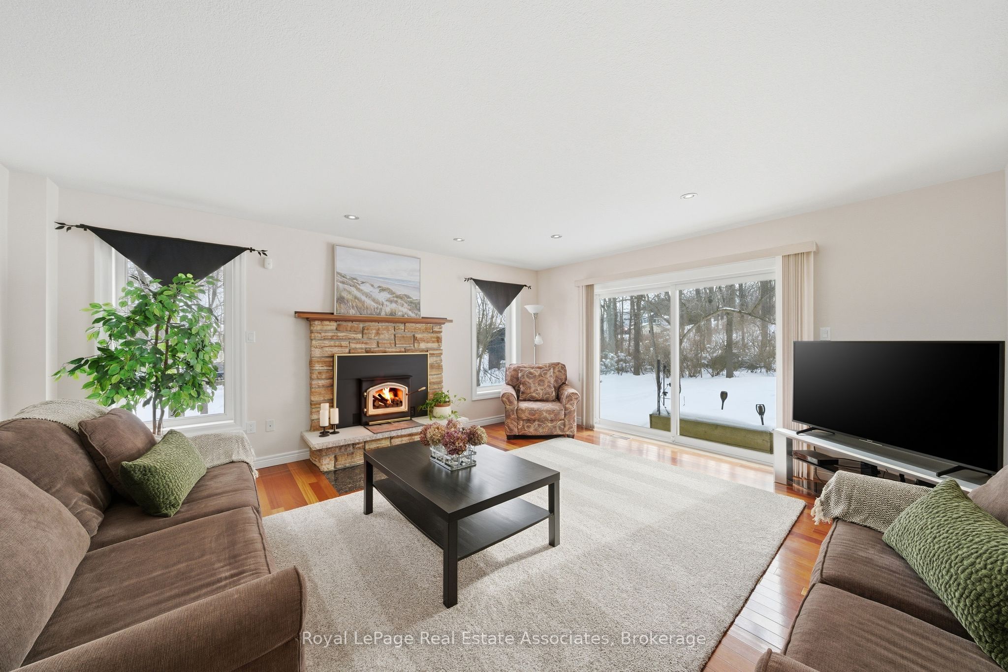 86 Ridge Road E Property Photo 8