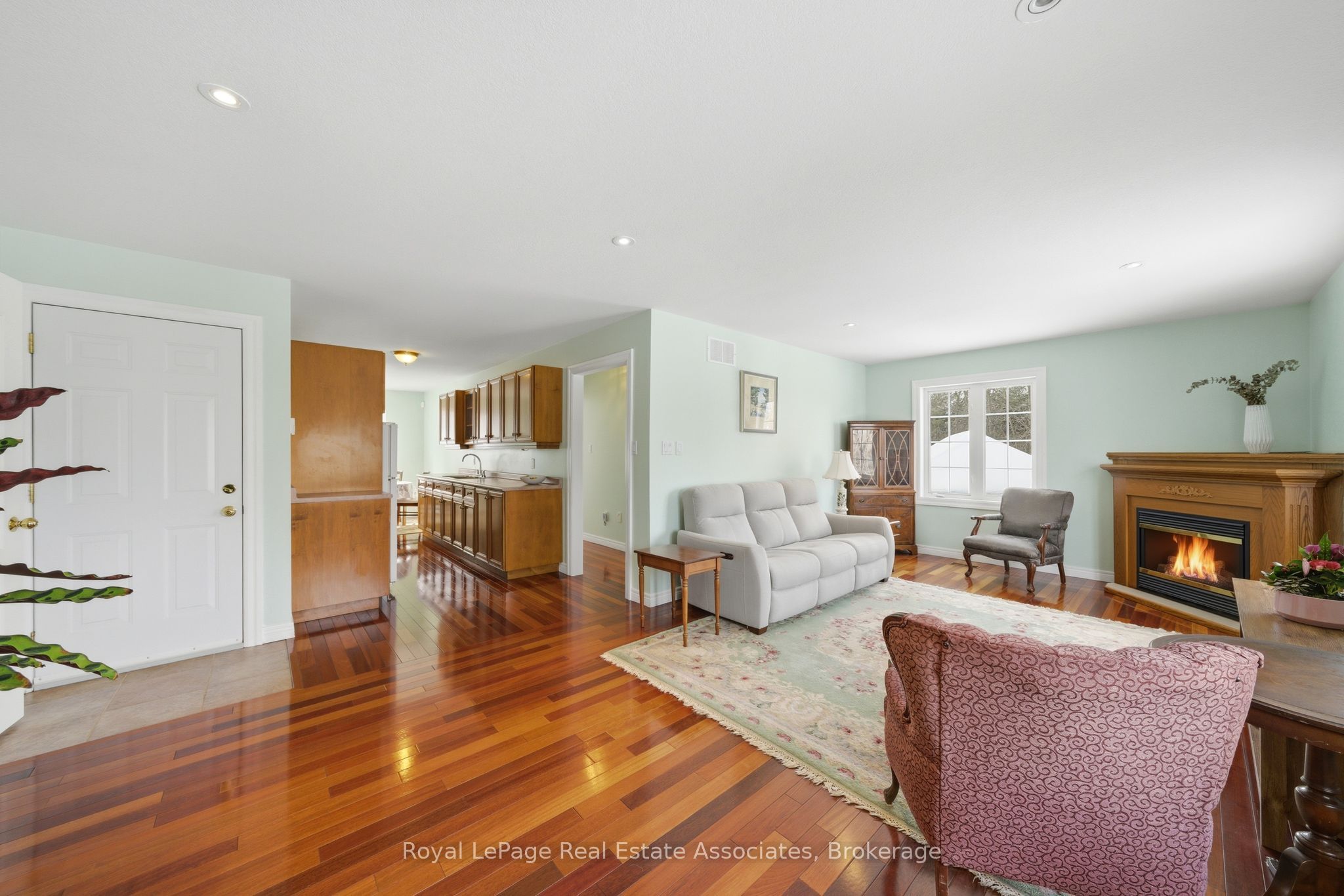 86 Ridge Road E Property Photo 31