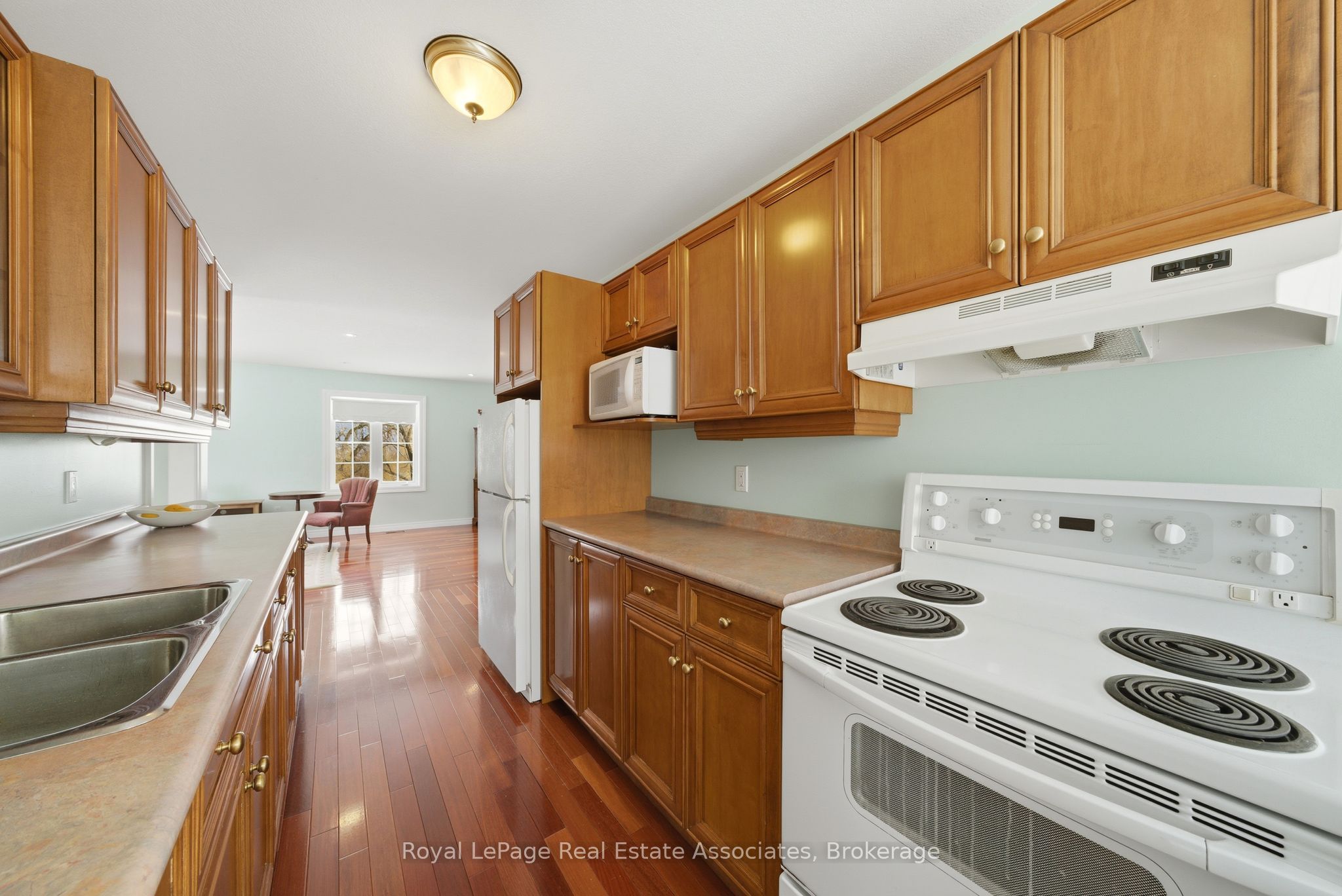 86 Ridge Road E Property Photo 36