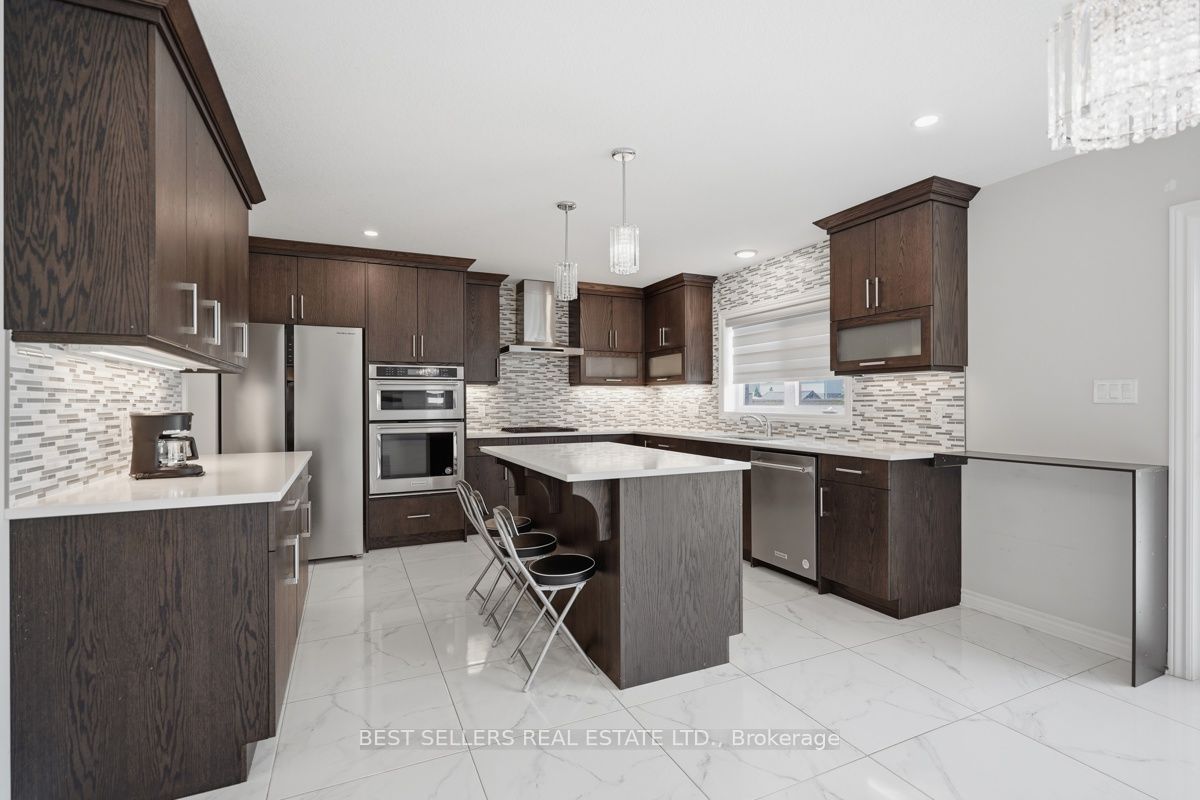 22 Weir Crescent Property Photo 14