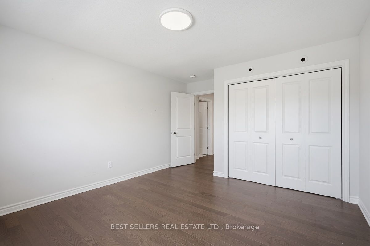 22 Weir Crescent Property Photo 36