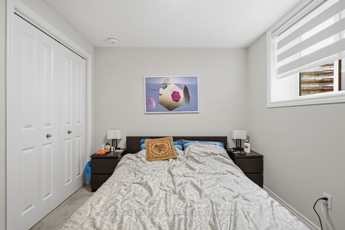 22 Weir Crescent Property Photo 43