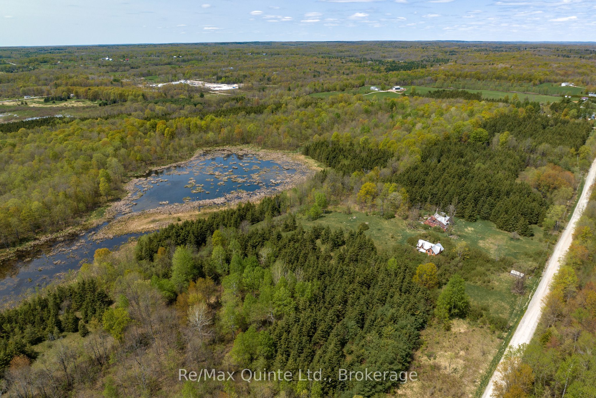 289 Woods Road Property Photo 1