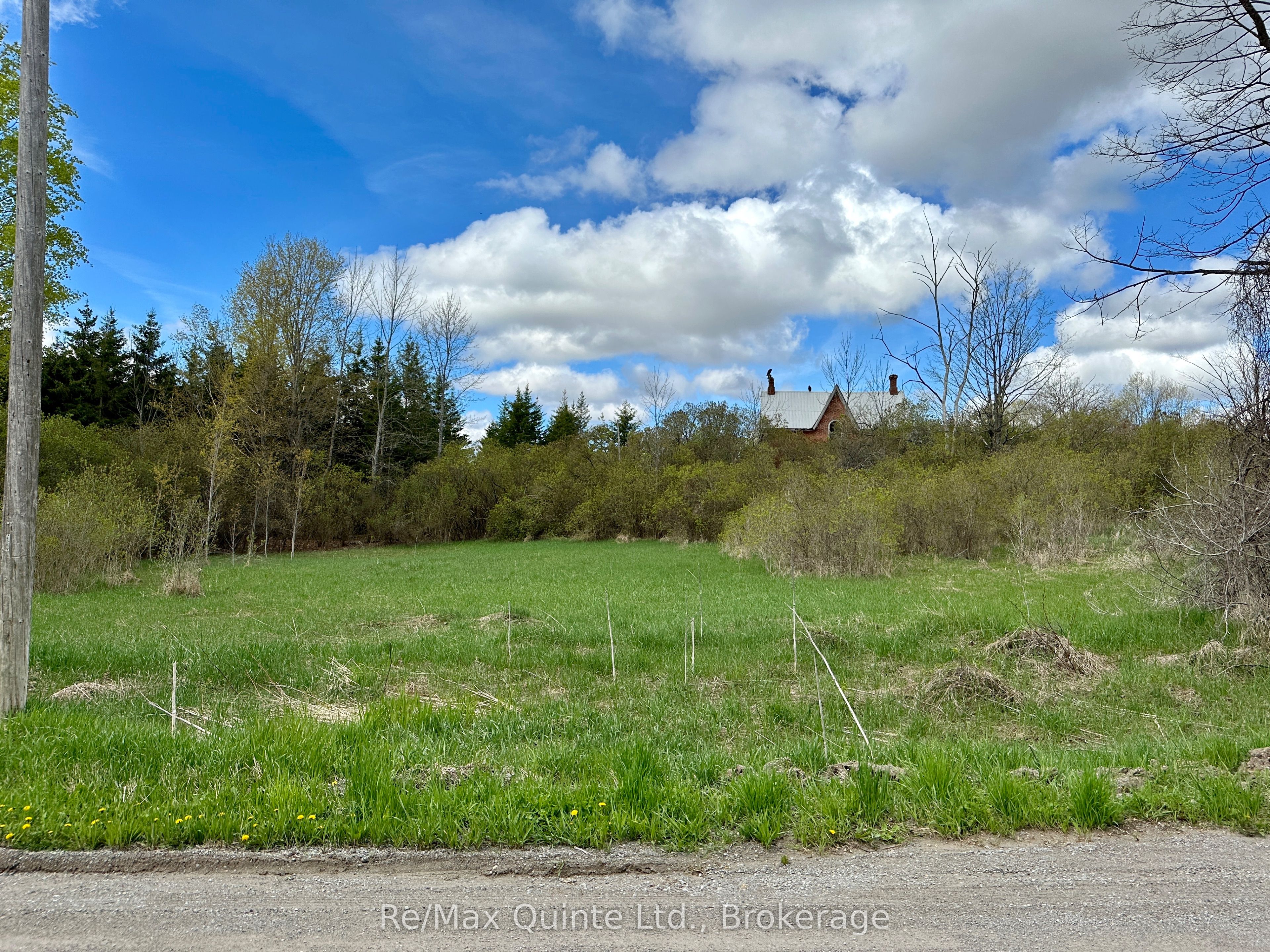 289 Woods Road Property Photo 8