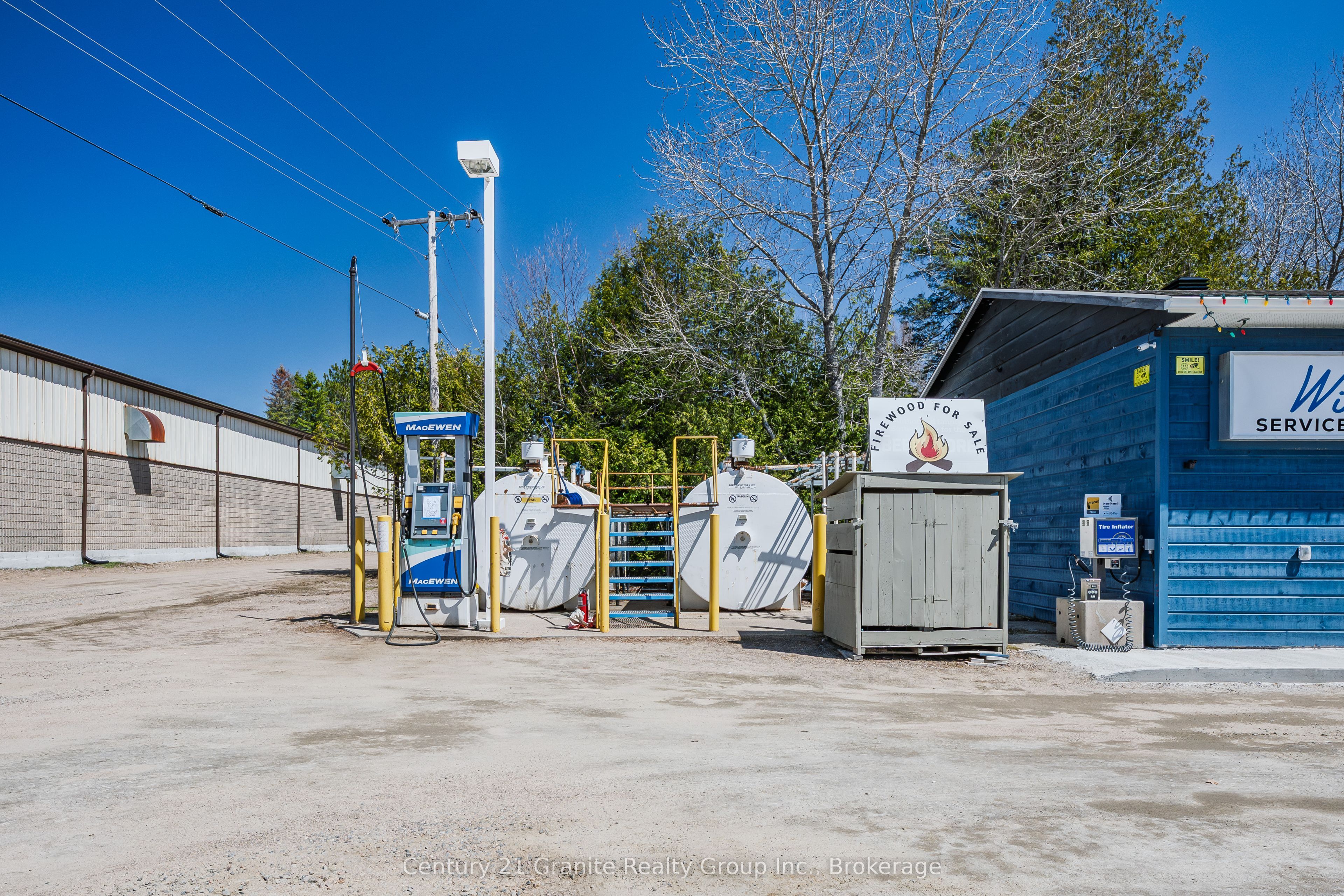 2246 Loop Road Property Photo 4