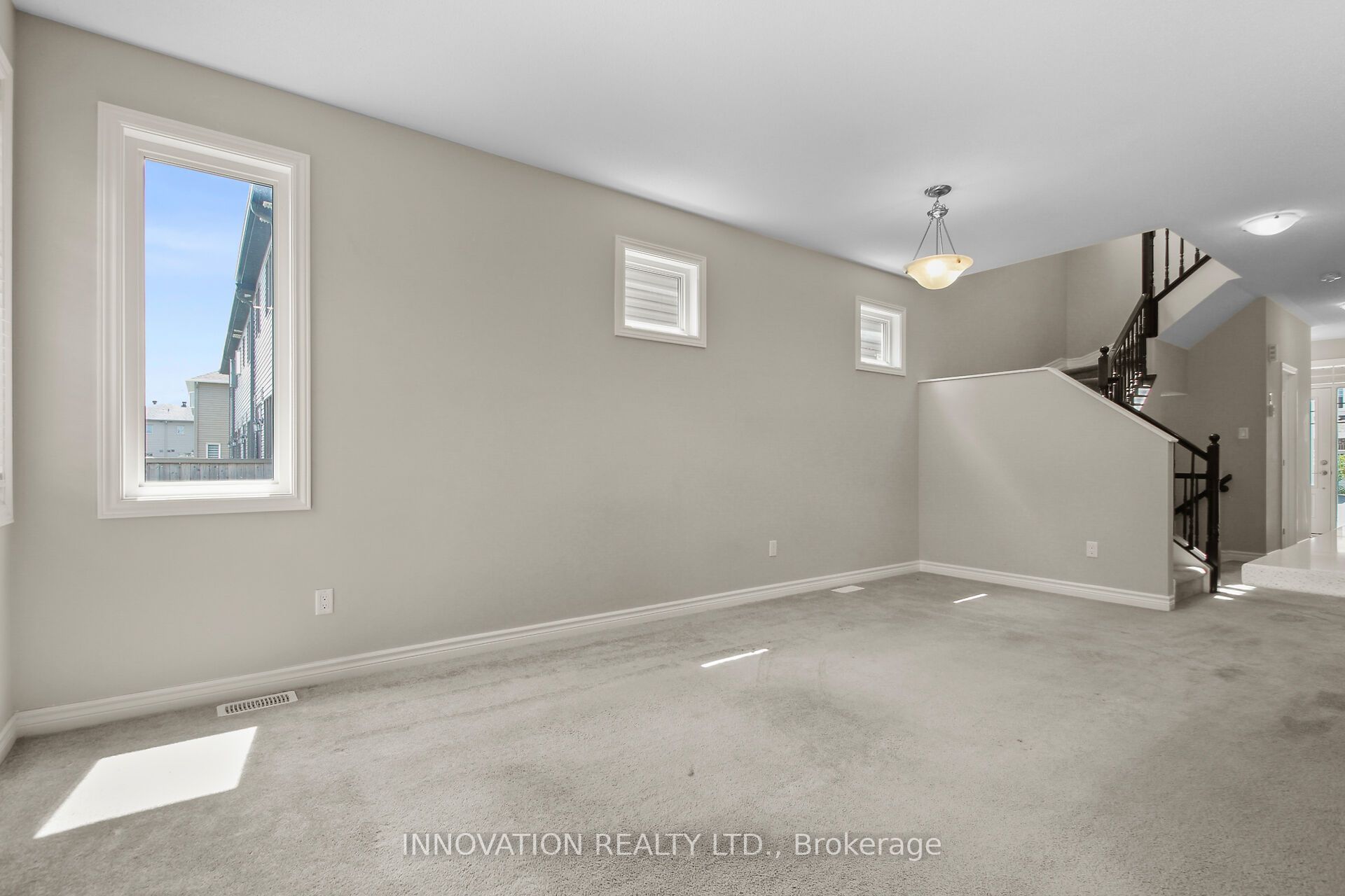 210 Bandelier Way Property Photo 6