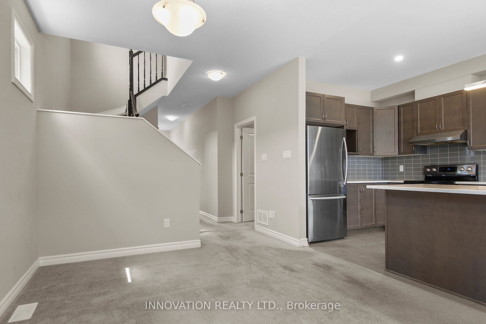 210 Bandelier Way Property Photo 8