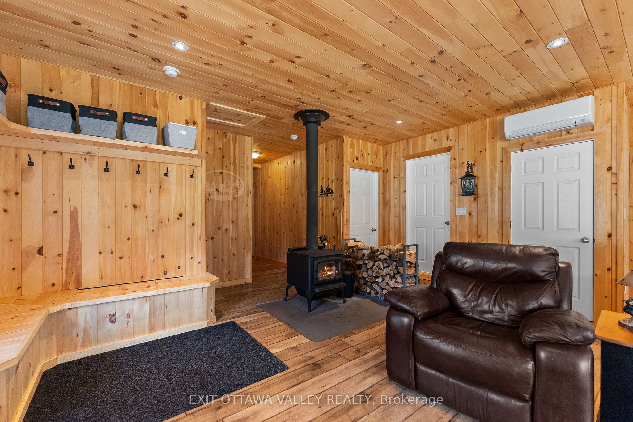 495 Gravel Pit Lane Property Photo 6