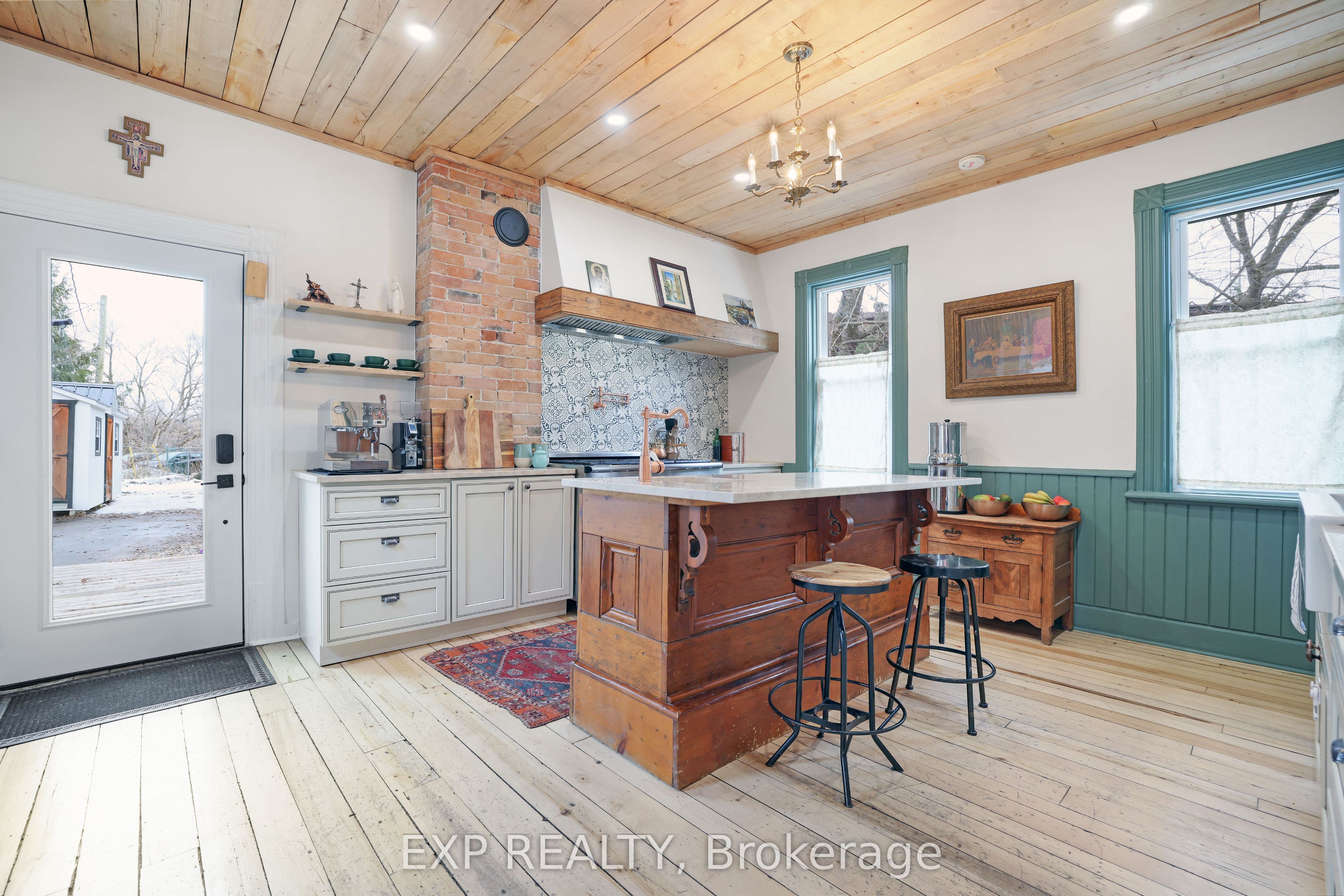 128 Renfrew Avenue E Property Photo 15
