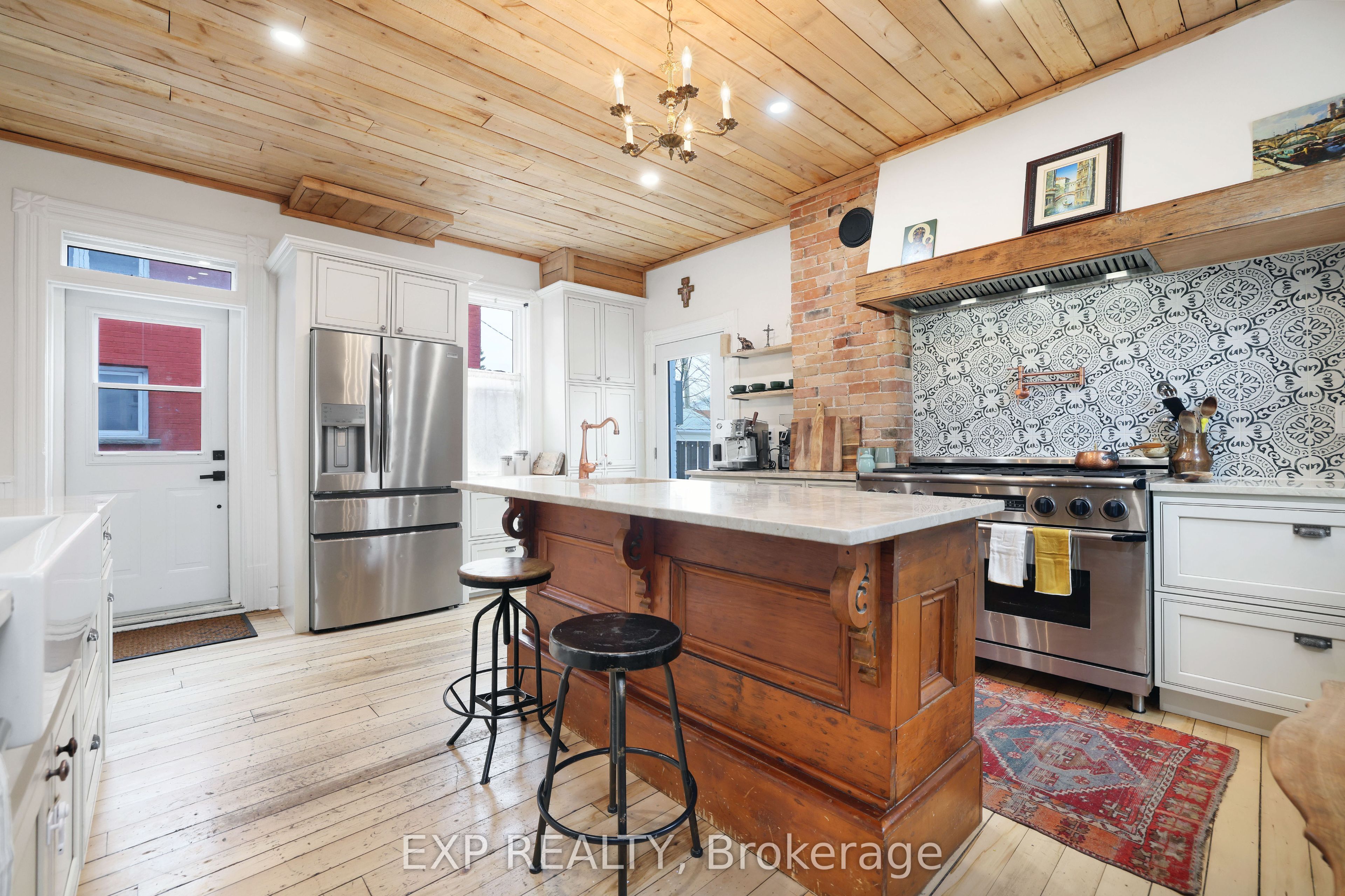 128 Renfrew Avenue E Property Photo 19