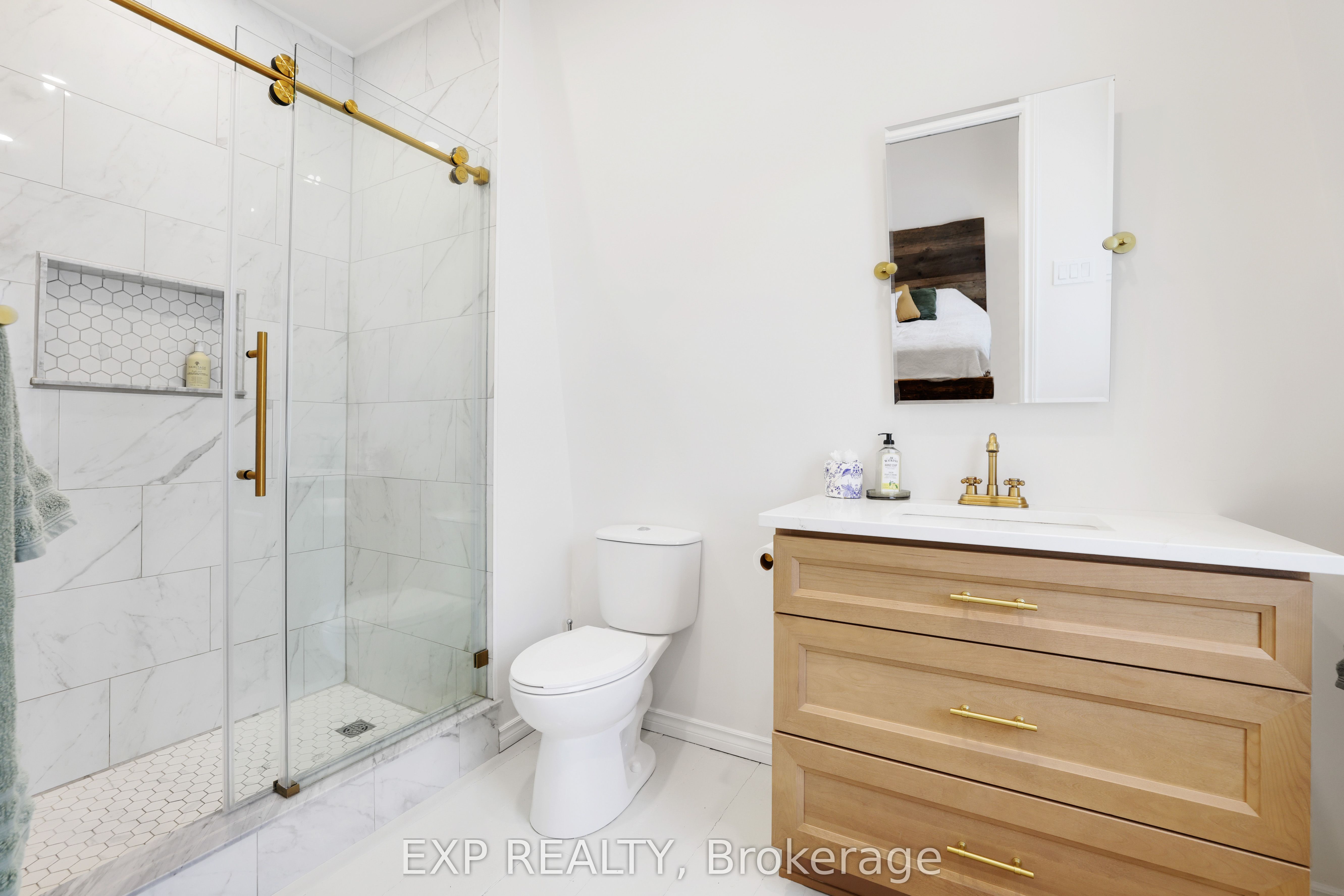 128 Renfrew Avenue E Property Photo 23