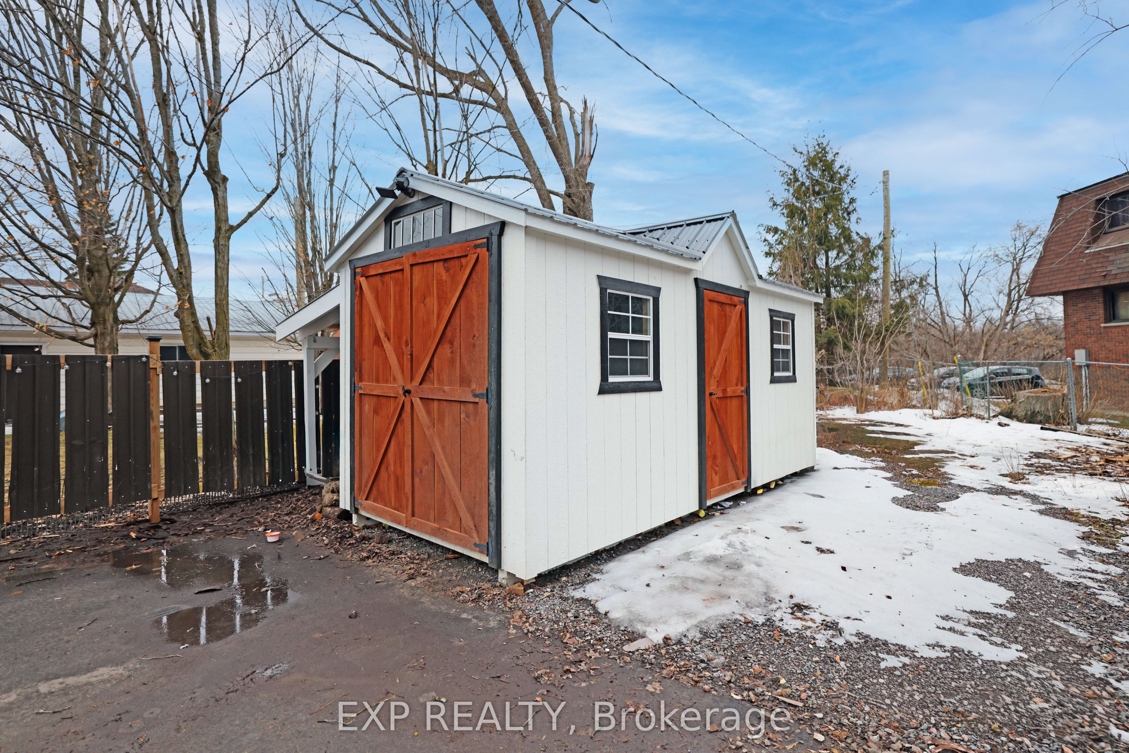 128 Renfrew Avenue E Property Photo 31