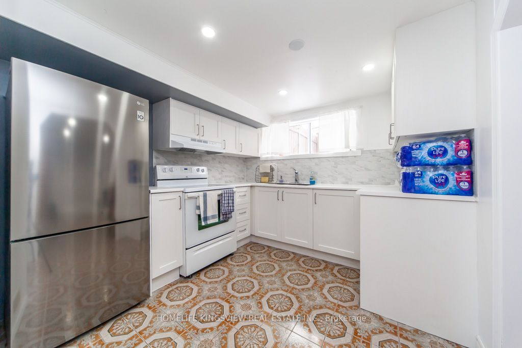37 Allan Drive Property Photo 26