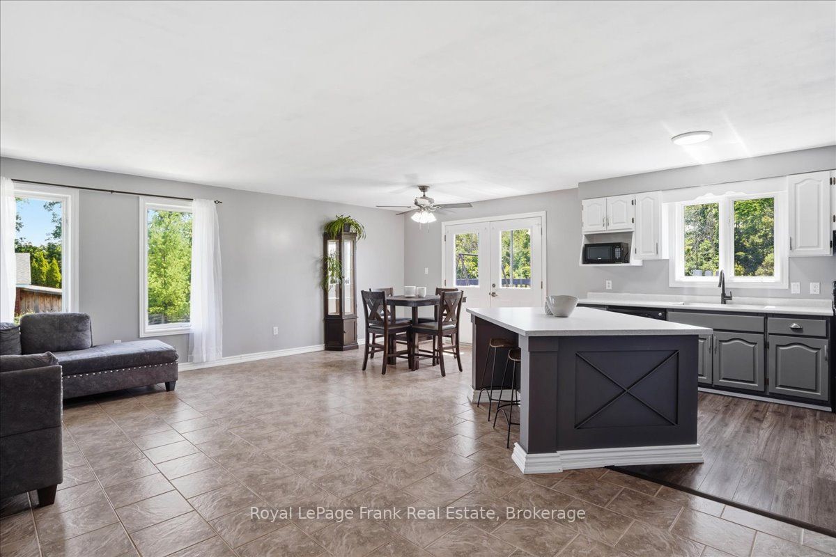 1400 Casey Road Property Photo 14
