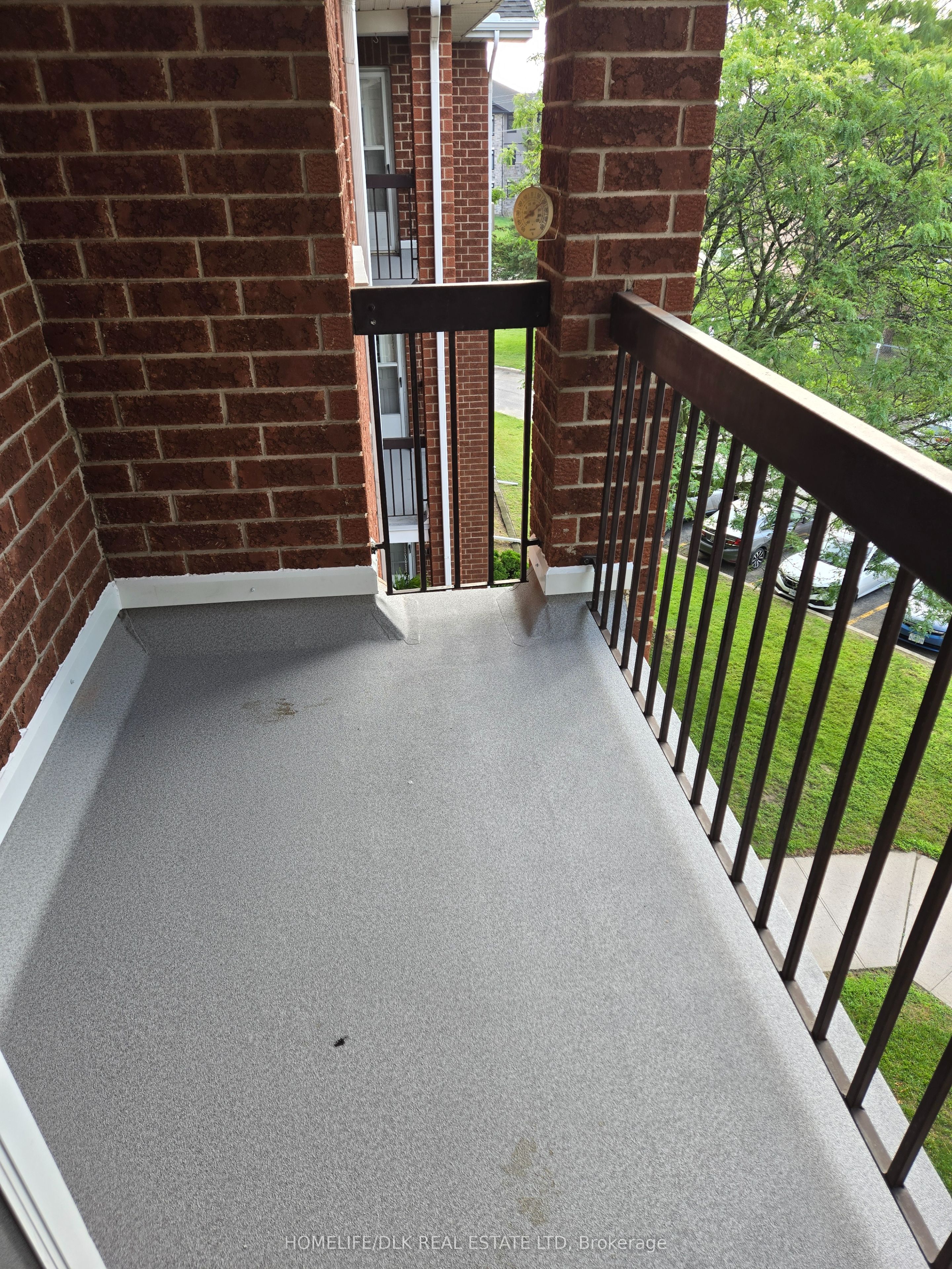 21 Liston Avenue 404 Property Photo 6