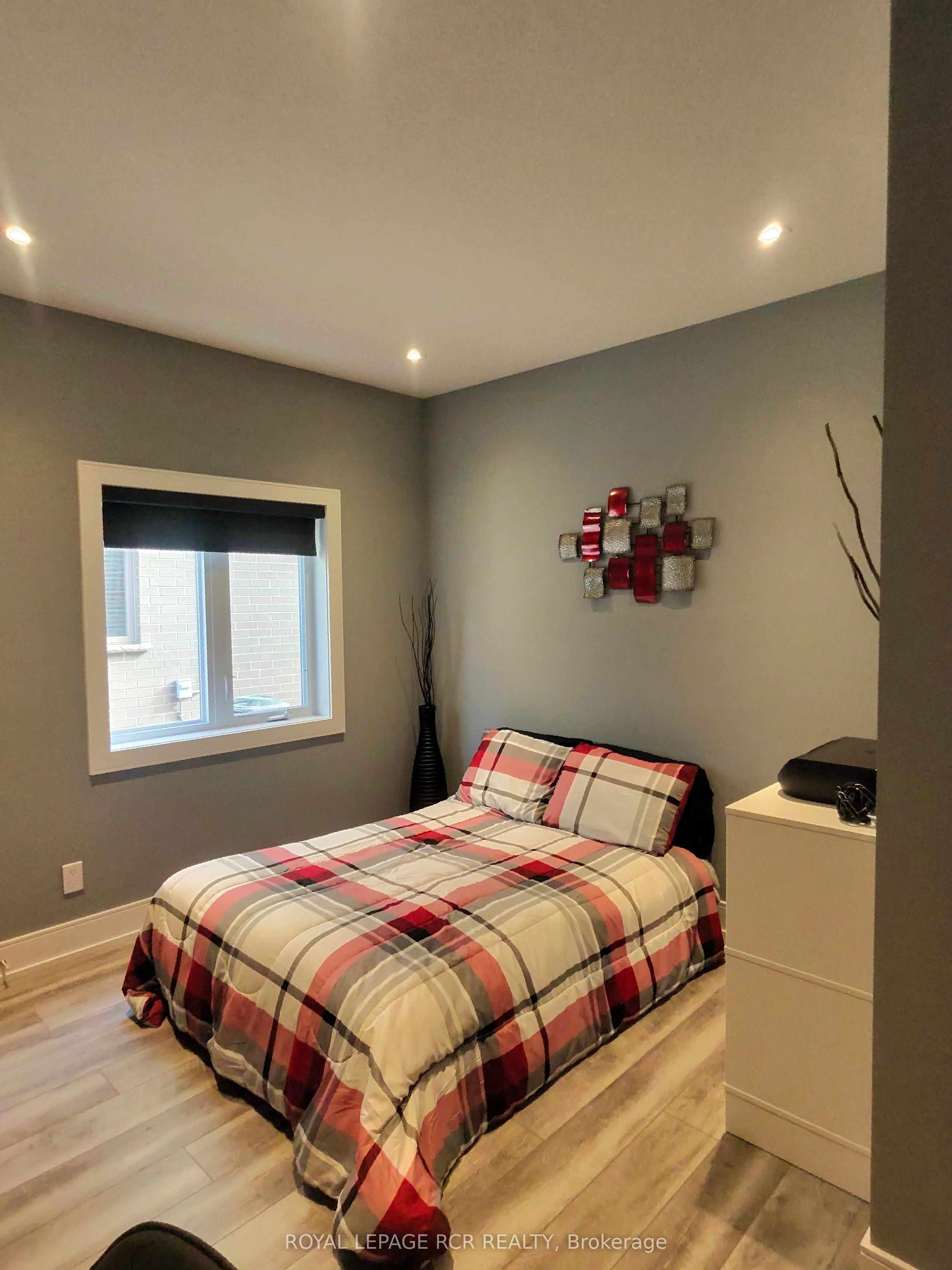 19 Dover Lane Property Photo 13
