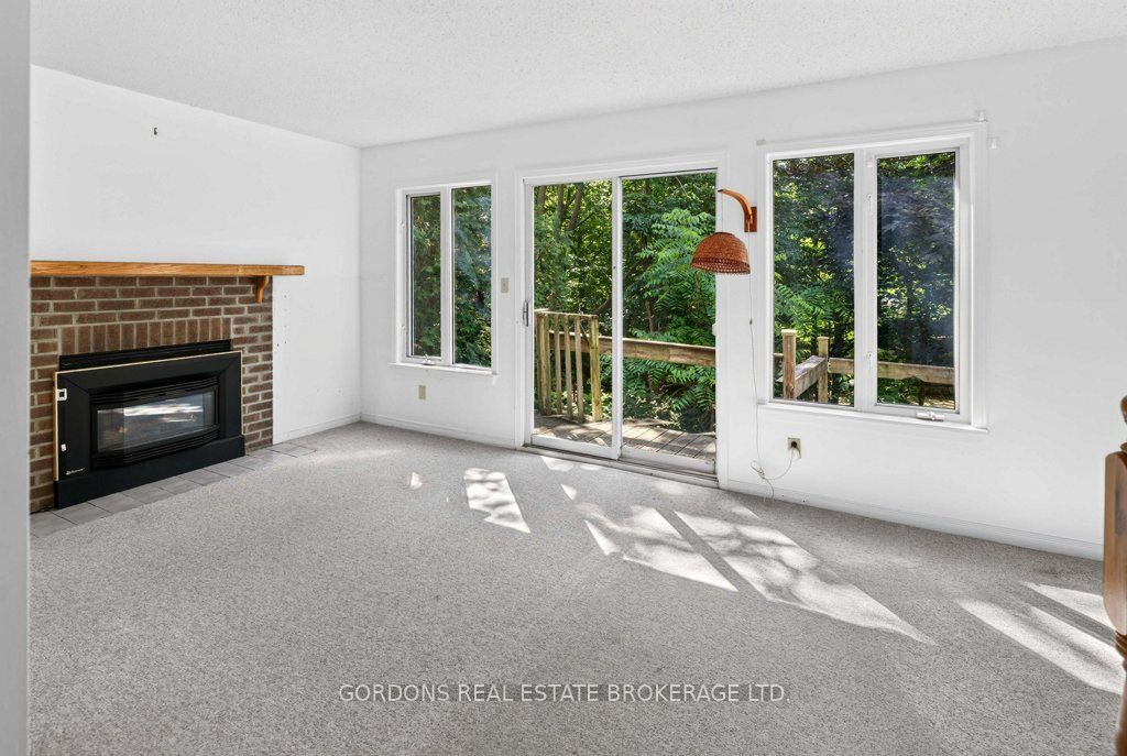 30 Limeridge Drive Property Photo 10