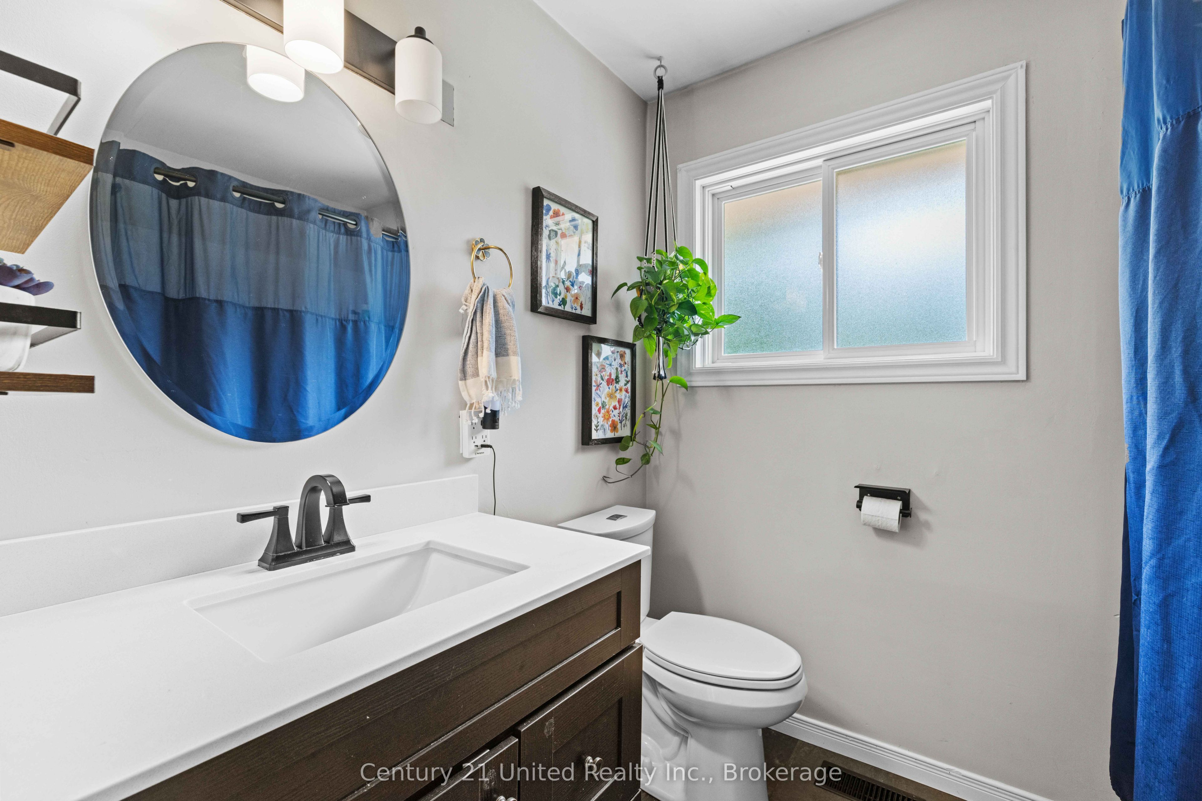 107 Strickland Street Property Photo 10