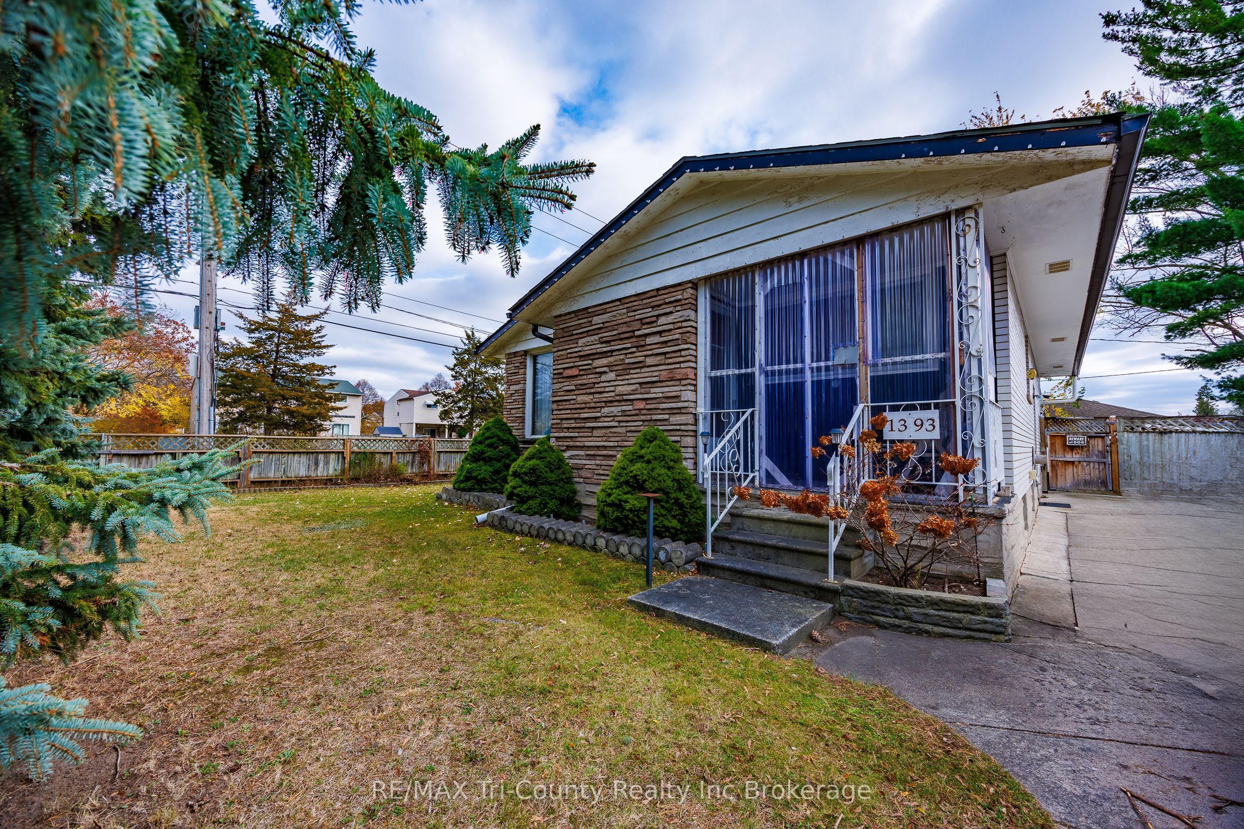 1393 Thorman Drive Property Photo 1