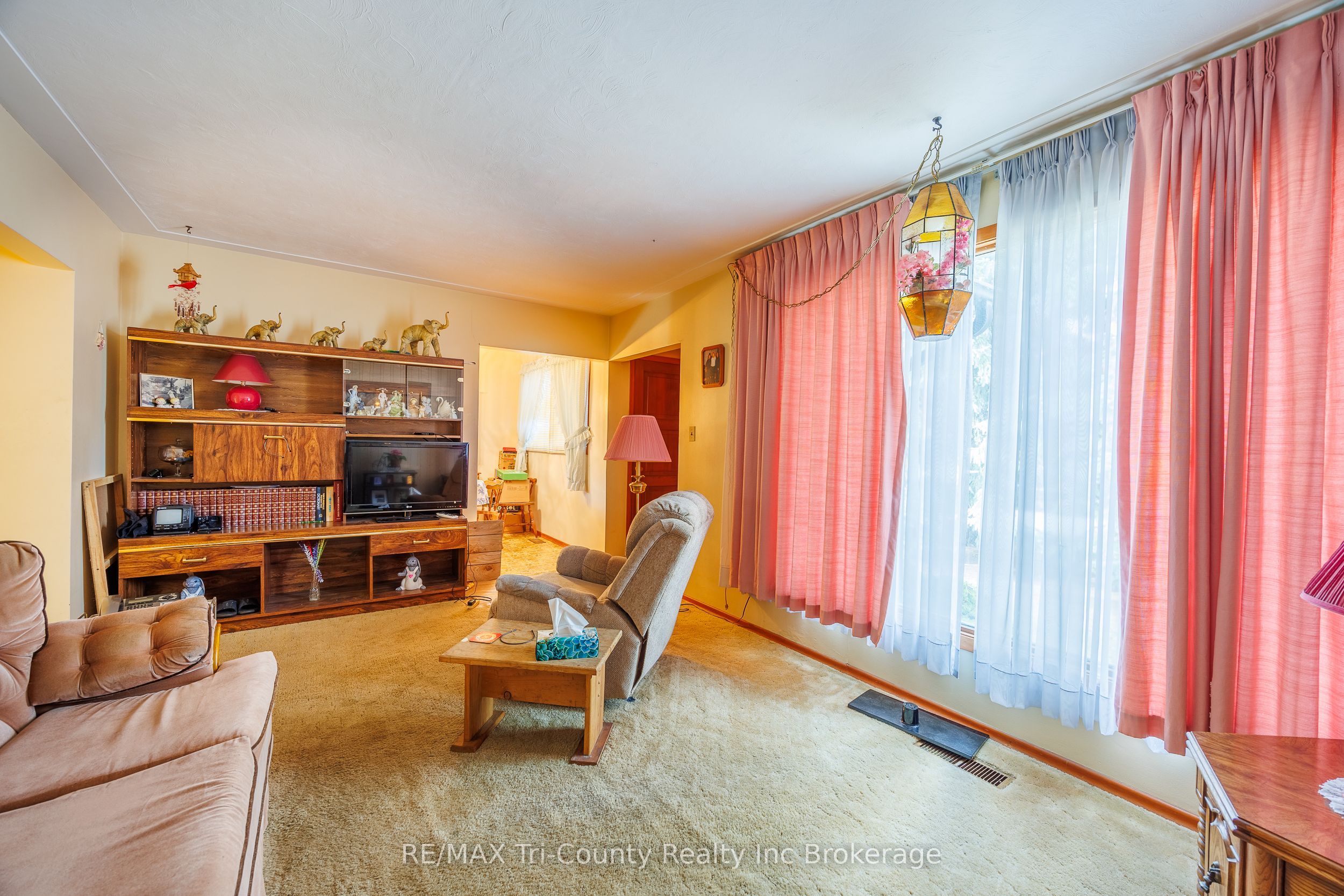 1393 Thorman Drive Property Photo 8