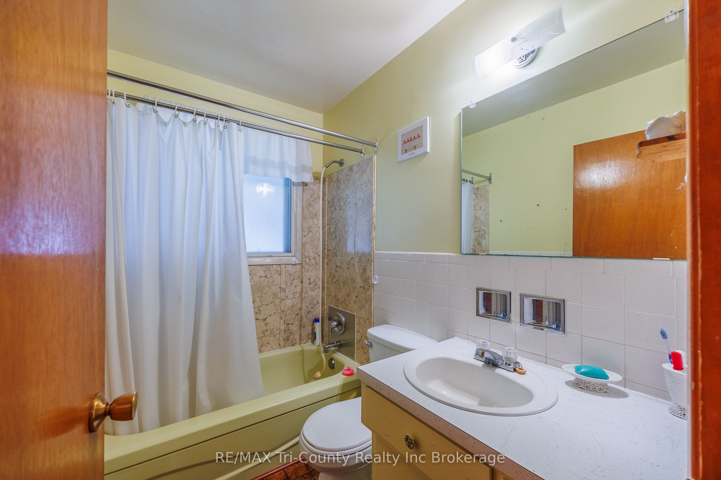 1393 Thorman Drive Property Photo 13