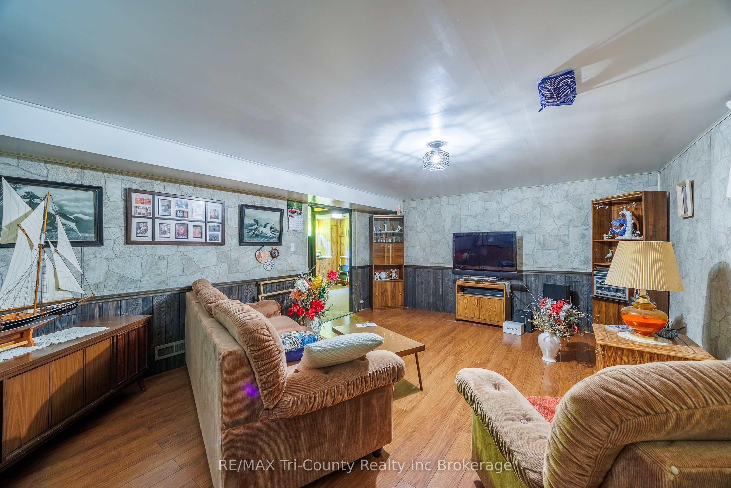 1393 Thorman Drive Property Photo 21